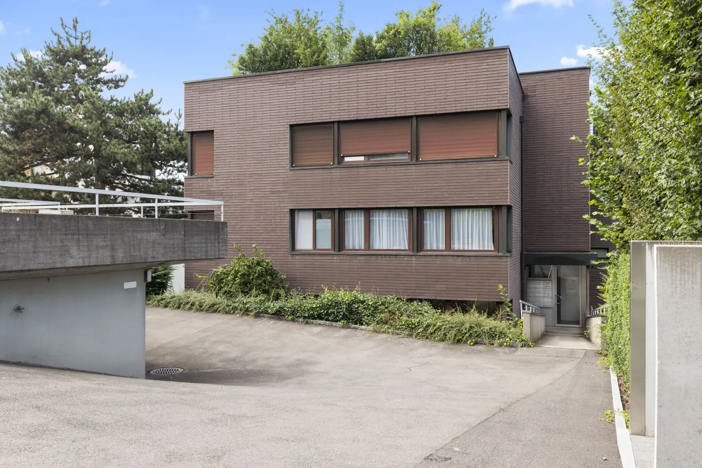 Living above Lake Zug - modern, stylish, unique - Photo 13 of 23