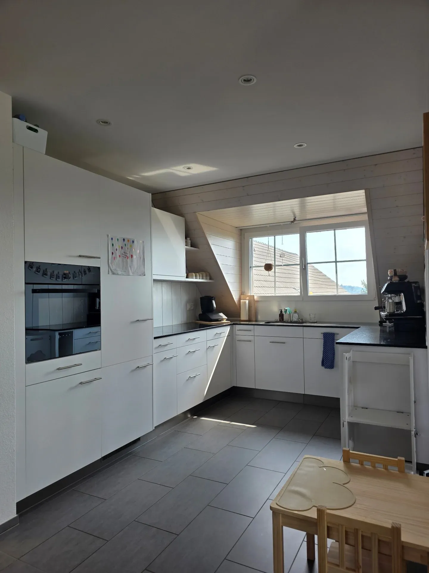 Moderne Maisonette in Wil ZH - Foto 4 von 13