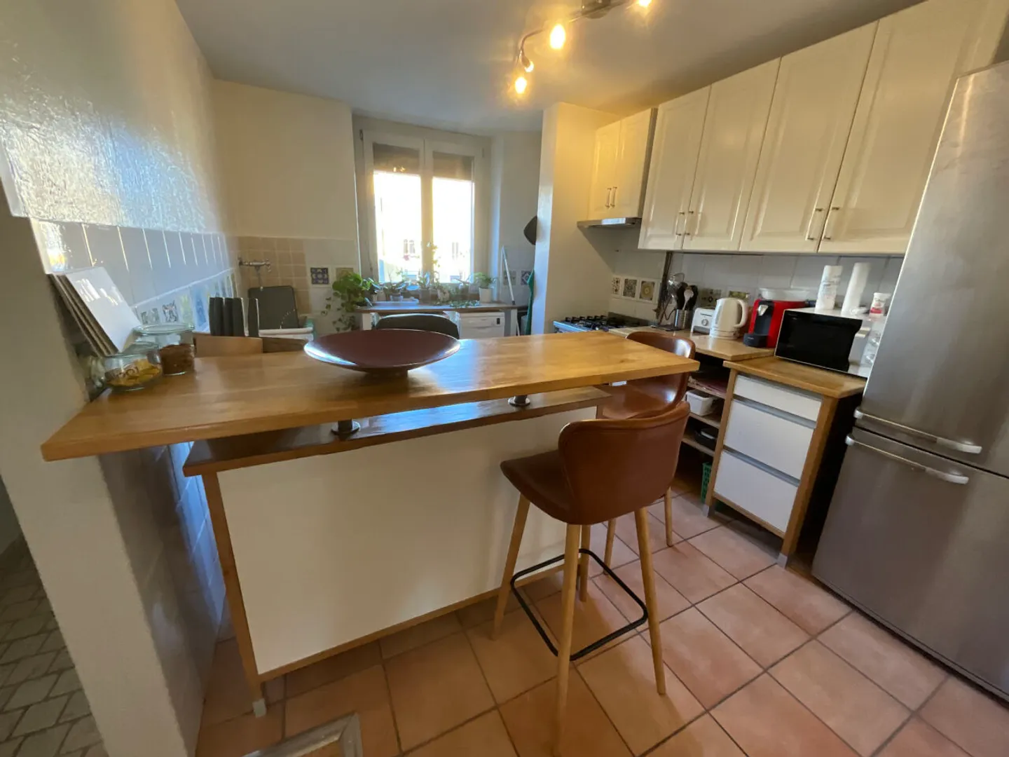 MÖBLIERTE WOHNUNG 4 ZIMMER / 2 SCHLAFZIMMER / ZENTRUM GENF - Foto 6 von 13