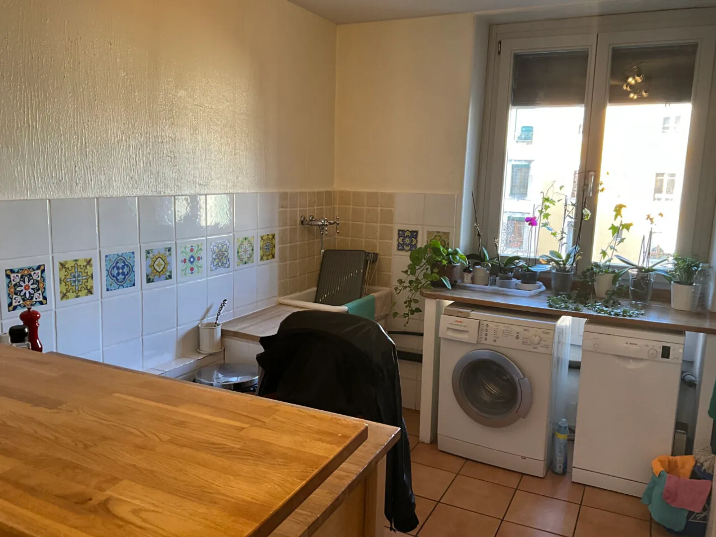 MÖBLIERTE WOHNUNG 4 ZIMMER / 2 SCHLAFZIMMER / ZENTRUM GENF - Foto 7 von 13