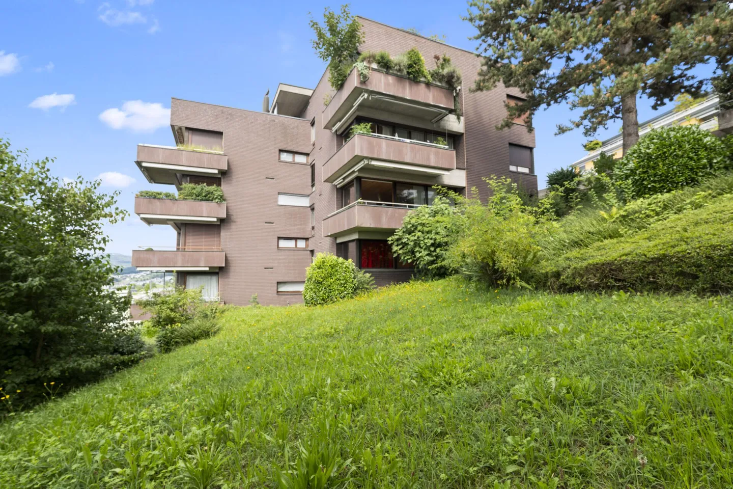 Living above Lake Zug - modern, stylish, unique - Photo 15 of 23