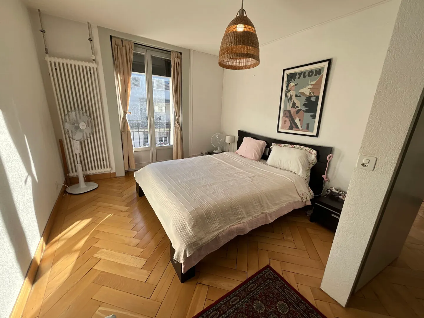 MÖBLIERTE WOHNUNG 4 ZIMMER / 2 SCHLAFZIMMER / ZENTRUM GENF - Foto 10 von 13