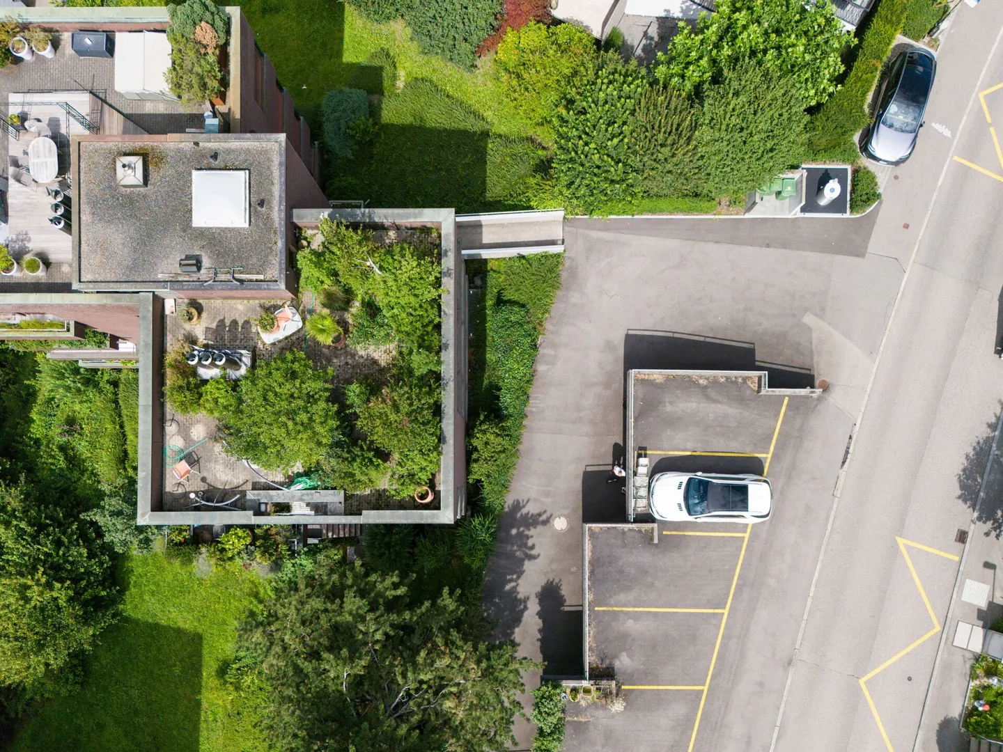 Living above Lake Zug - modern, stylish, unique - Photo 19 of 23