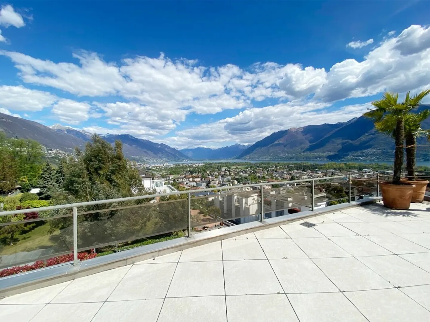 Penthouse avec Vue Unique - Photo 2 sur 5