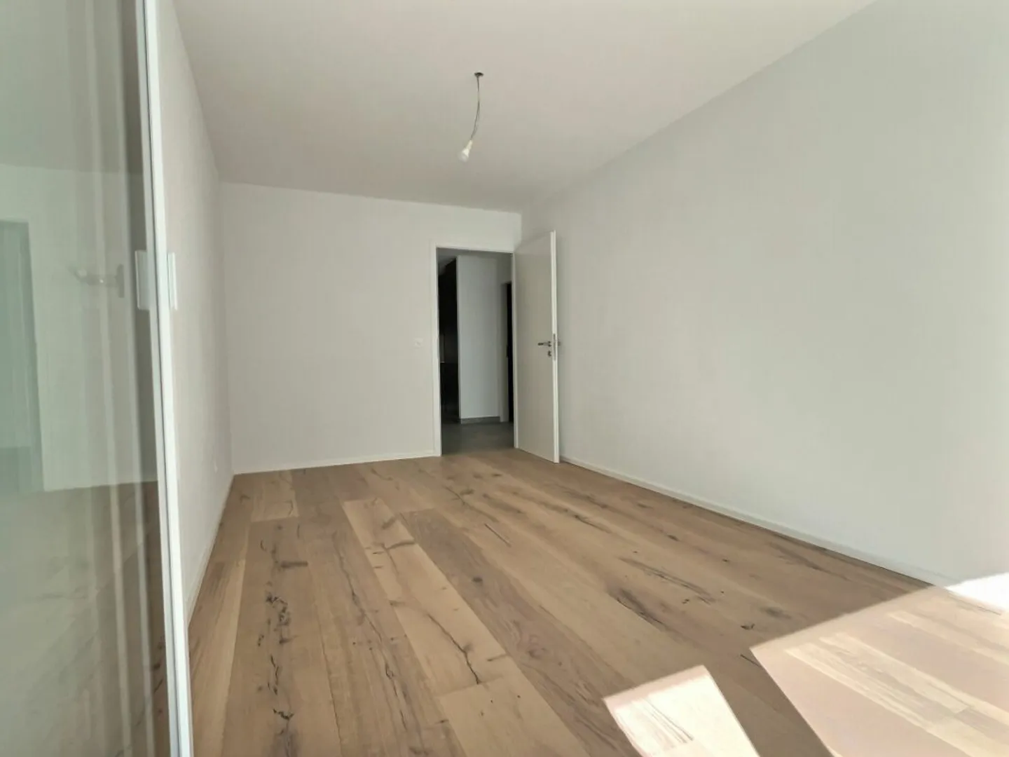 Geräumige 3,5-Zimmer-Wohnung mit großer Terrasse von 30m2 - Foto 17 von 20