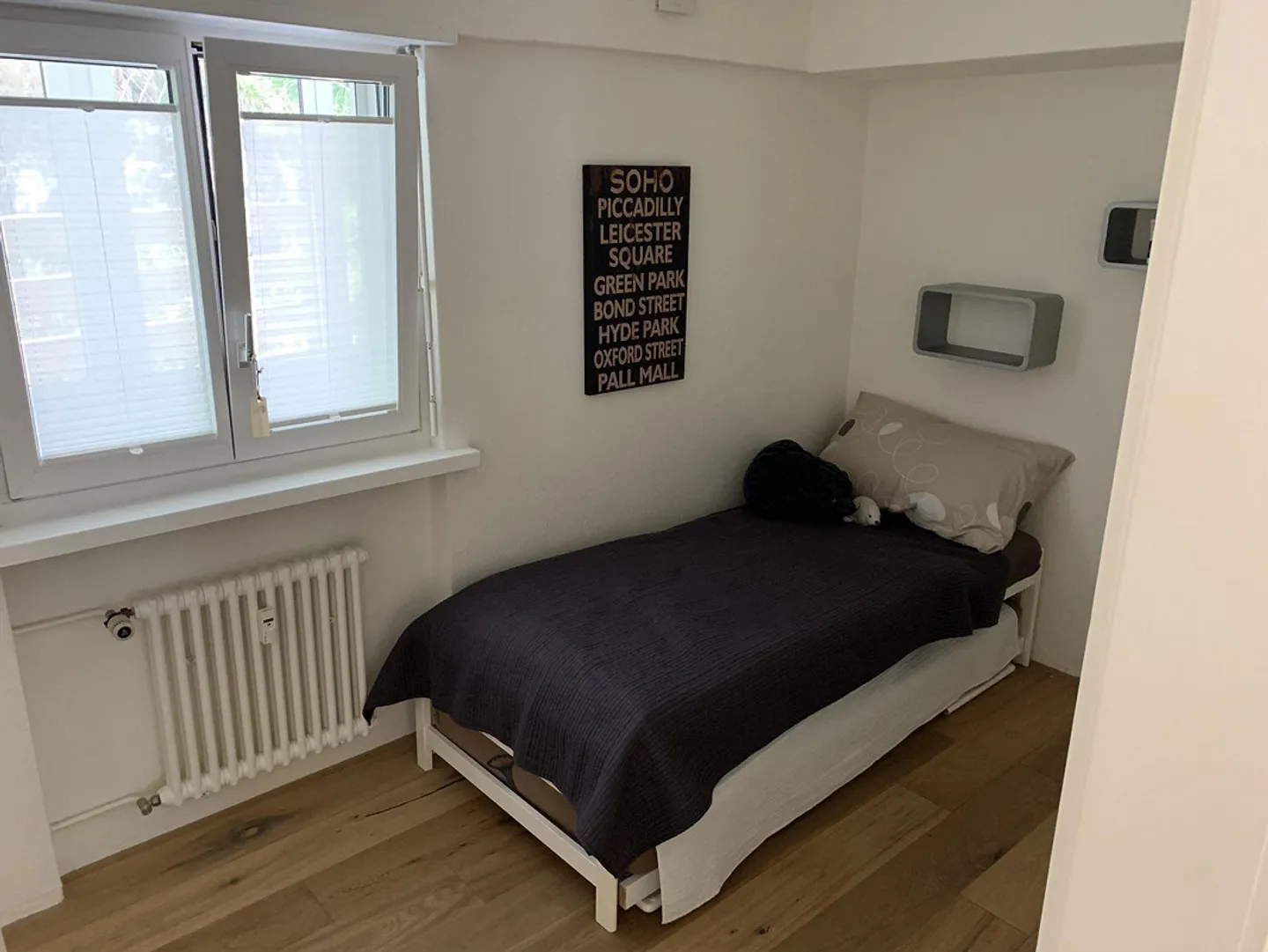 Small, cozy jewel (furnished) - Photo 8 of 11