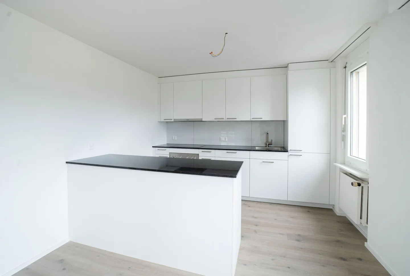 Freshly renovated and centrally located 3.5-room apartment - Photo 6 of 24