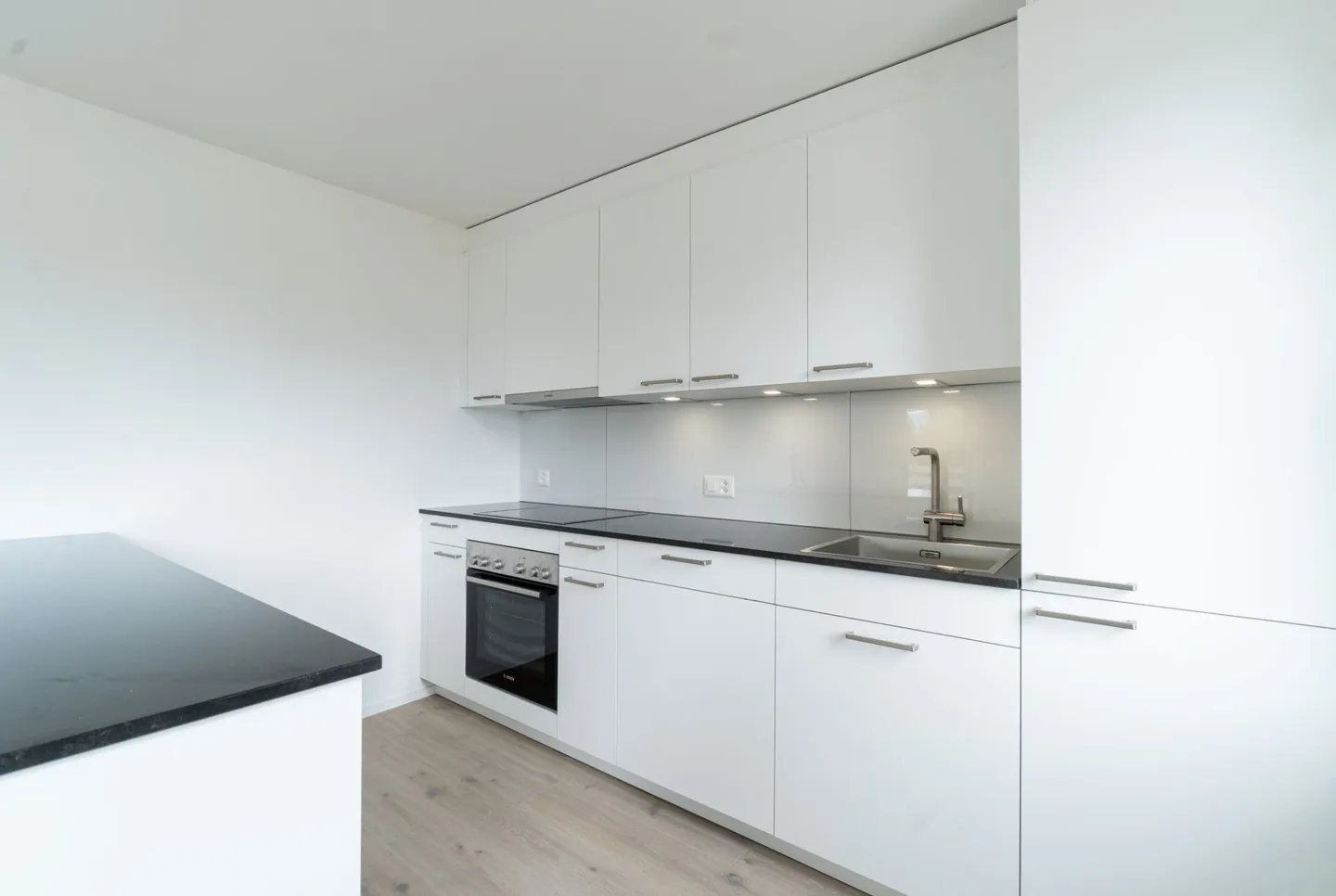 Freshly renovated and centrally located 3.5-room apartment - Photo 7 of 24