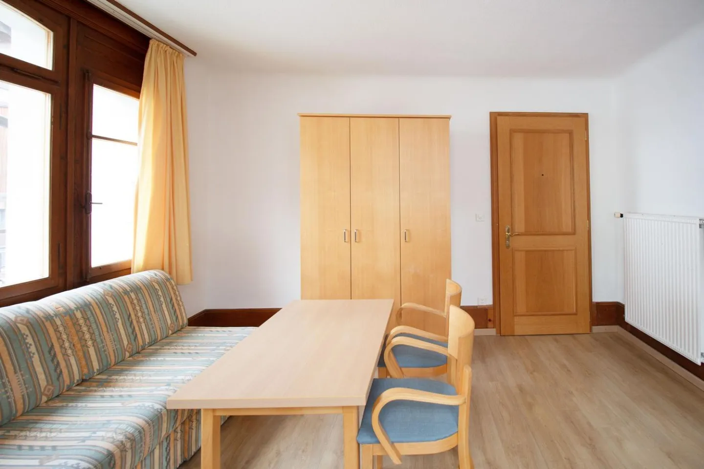 Charmant appartement 3 pièces - Photo 2 sur 12