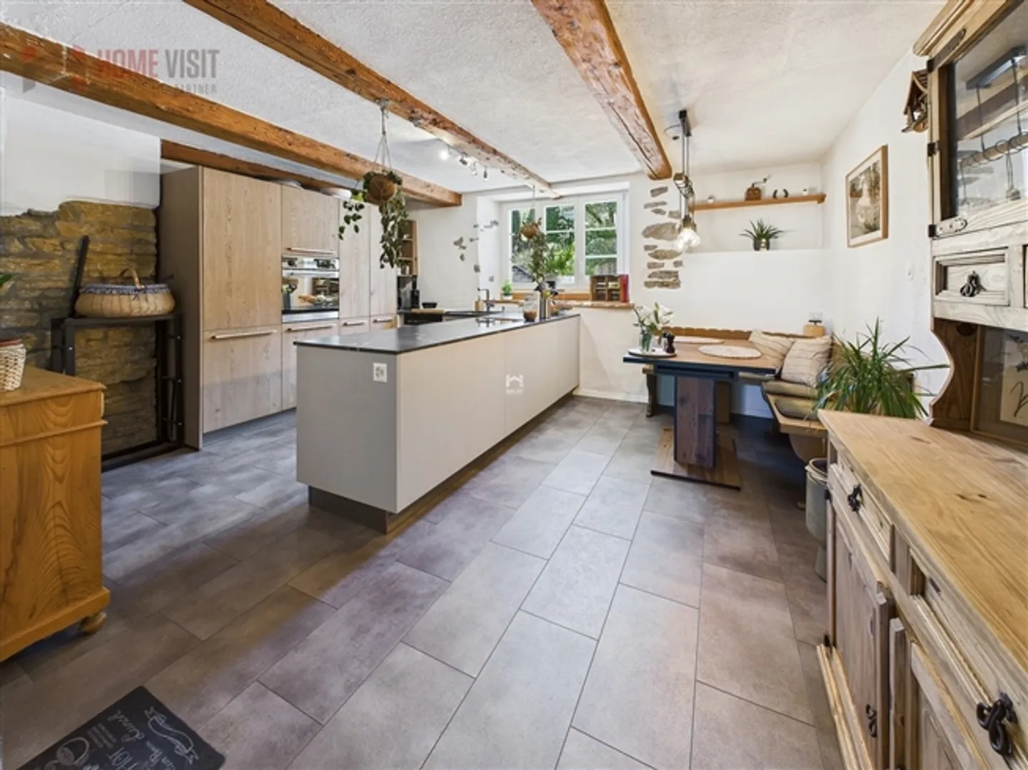 Appartement 5.5 pièces avec possibilité de garder des chevaux dans une maison bifamiliale - Photo 6 sur 18