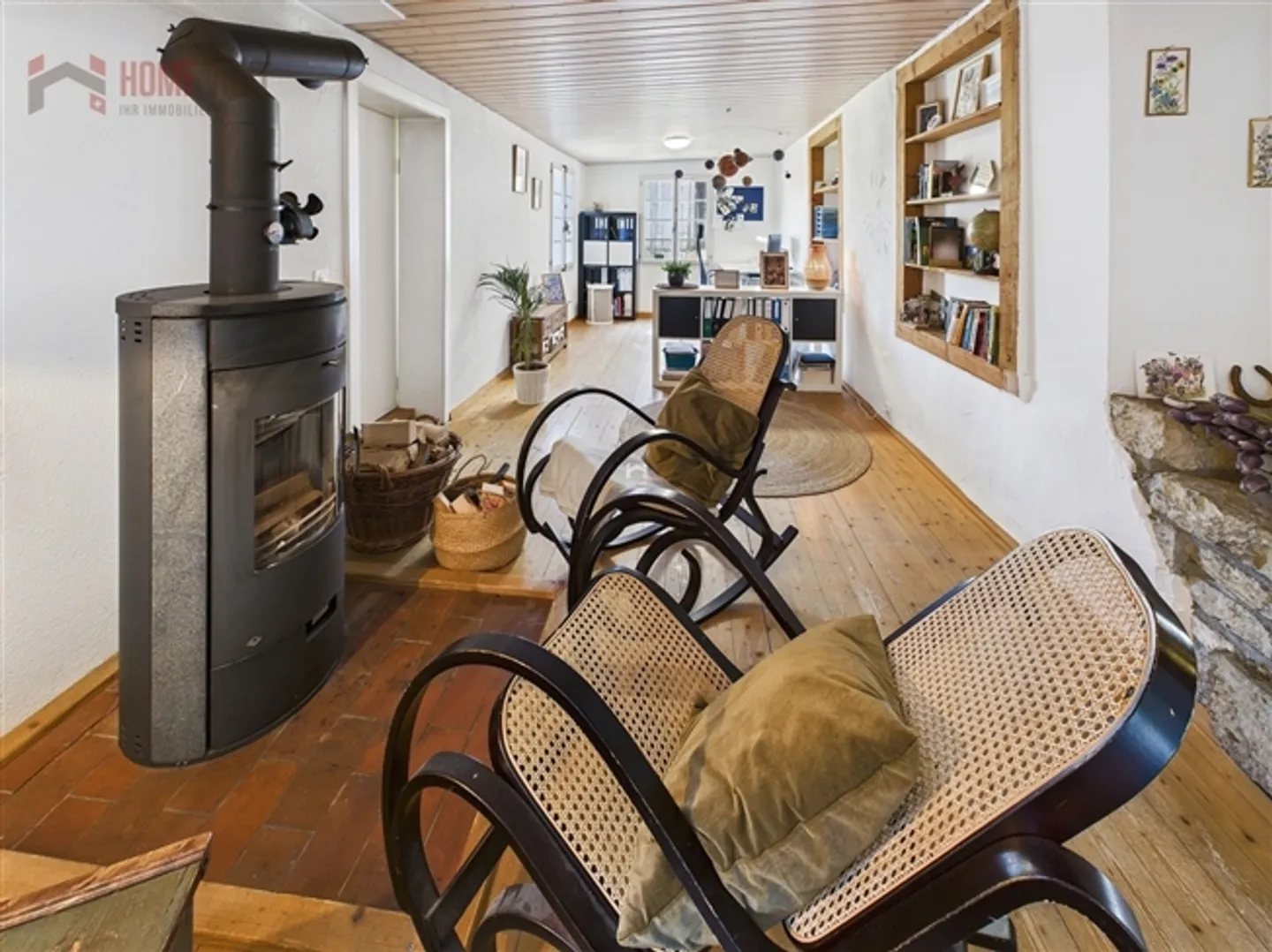 Appartement 5.5 pièces avec possibilité de garder des chevaux dans une maison bifamiliale - Photo 9 sur 18