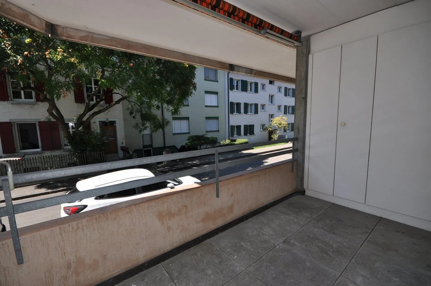 Appartamento luminoso con balcone in prossimità di Birsköpfli - Foto 6 di 8