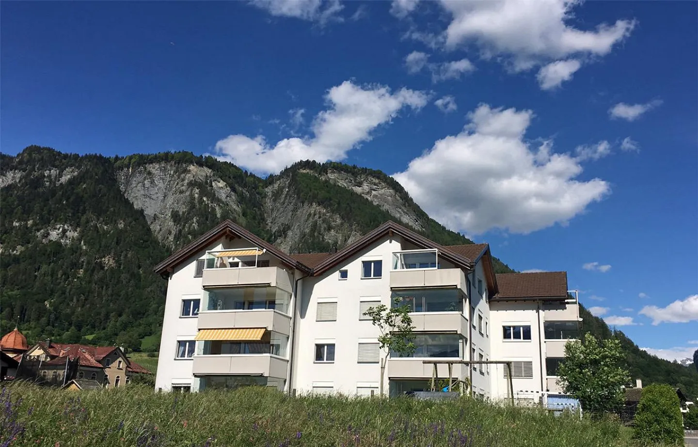 helle Dachwohnung mit Balkon - Foto 4 von 8