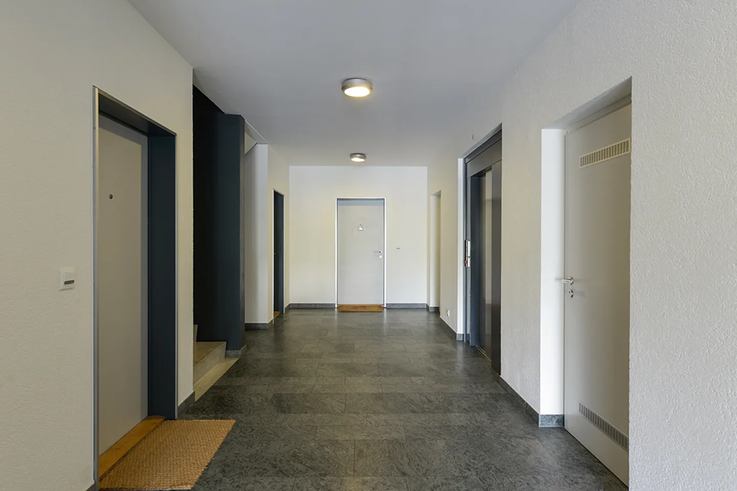 Appartamento 4 locali - Foto 3 di 6