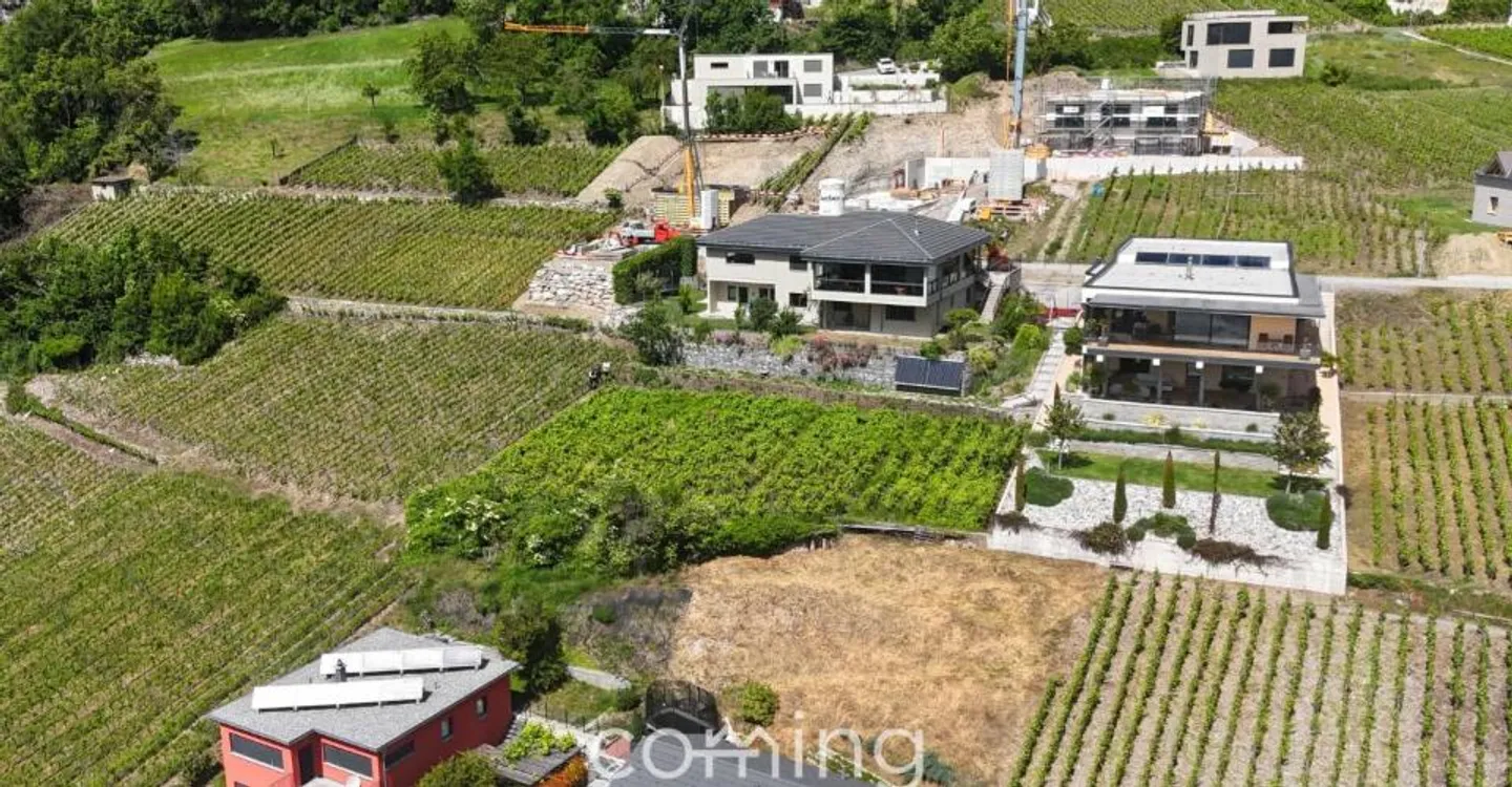 Terreno edificabile soleggiato a Leuk con vista magnifica - completamente sviluppato - Foto 1 di 11