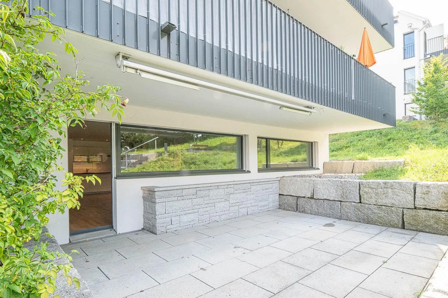 Grosszügige 3.5 Zimmerwohnung in Bonstetten - Foto 4 von 9