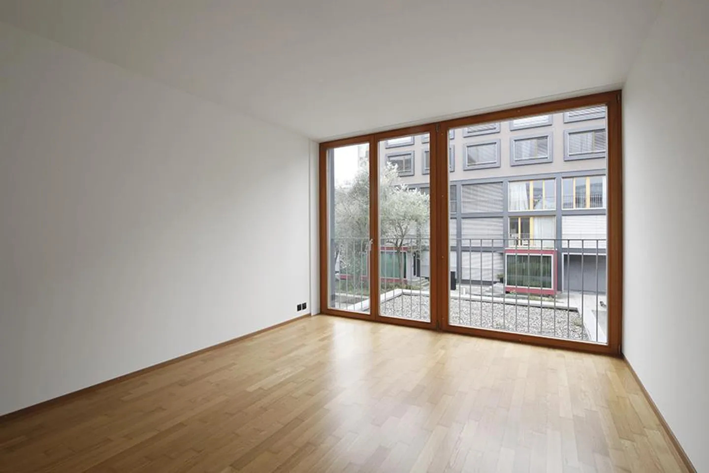 Spacious apartment in a great location - Photo 7 of 7