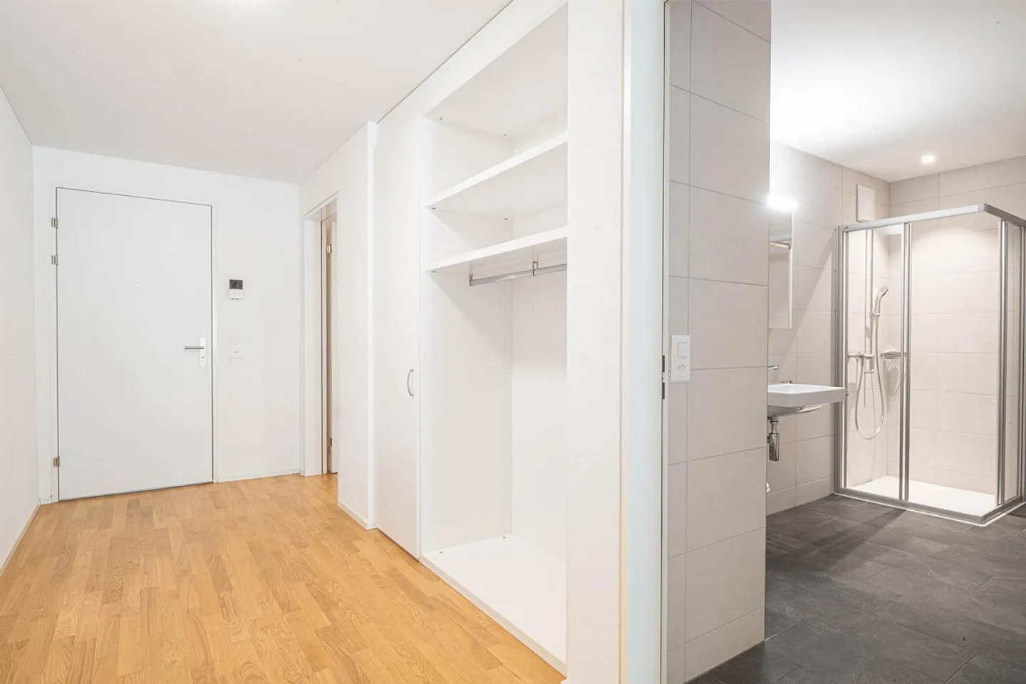 Grosszügige 3.5 Zimmerwohnung in Bonstetten - Foto 6 von 9