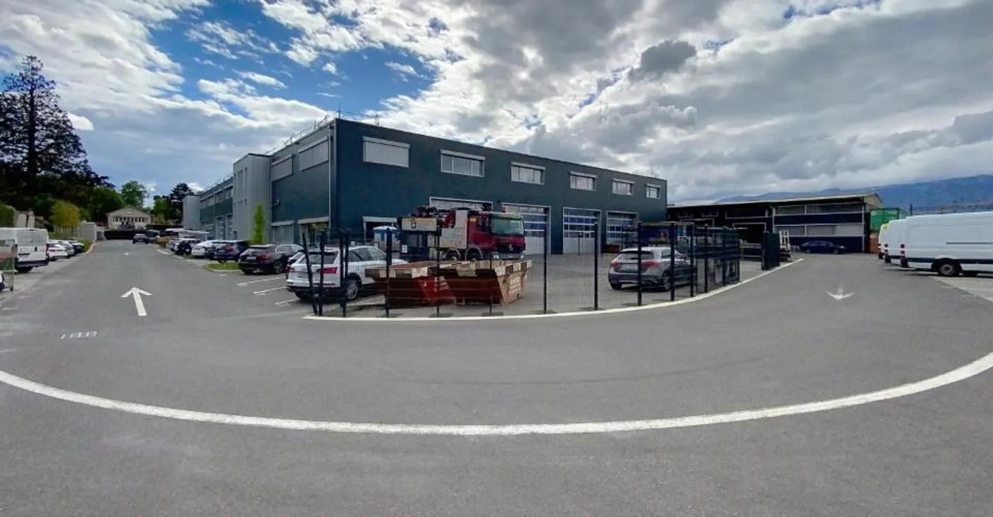 Industrial Space in Vernier - Photo 3 of 8