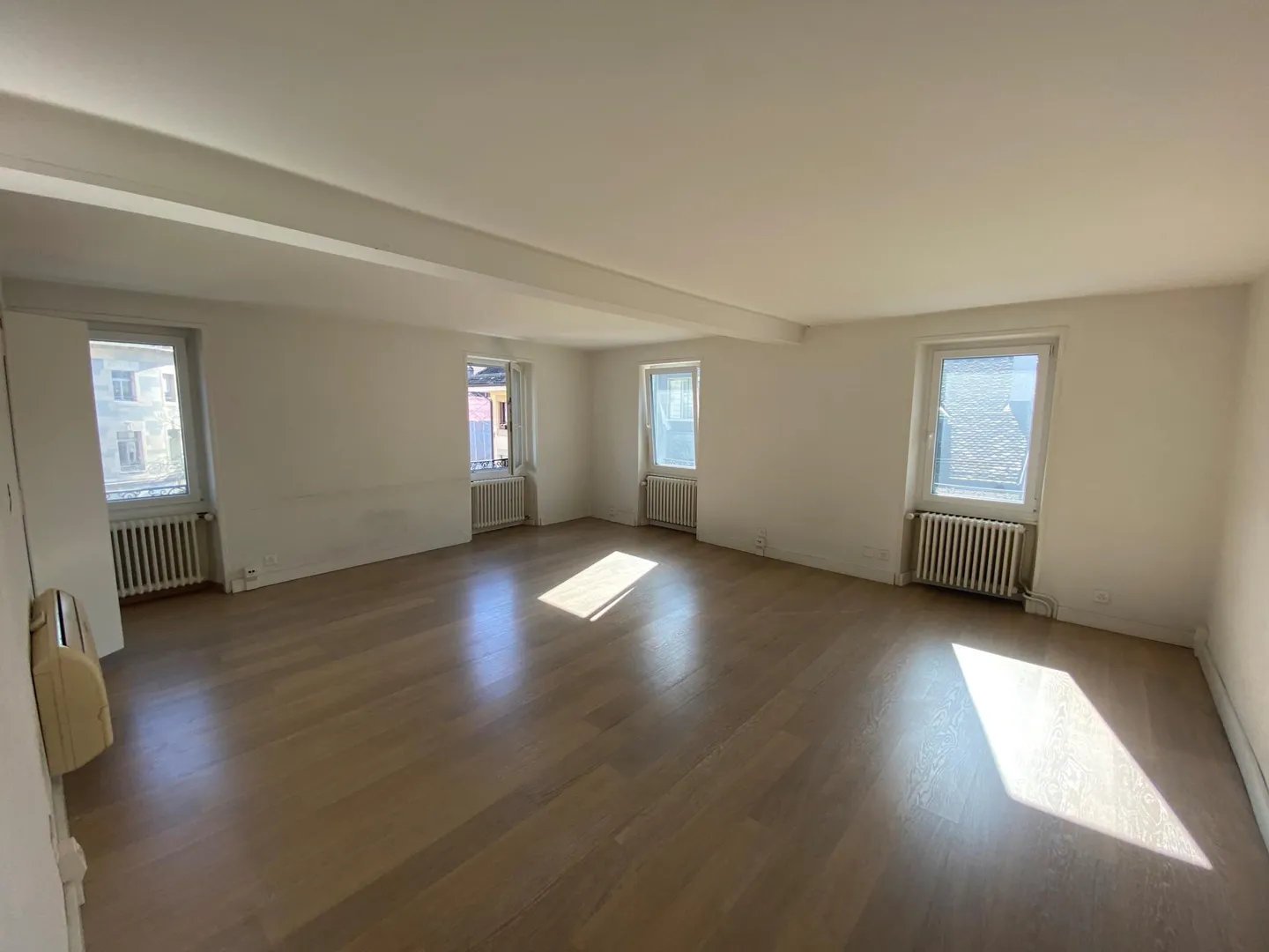 Uffici idealmente situati nel cuore della città - Foto 2 di 4