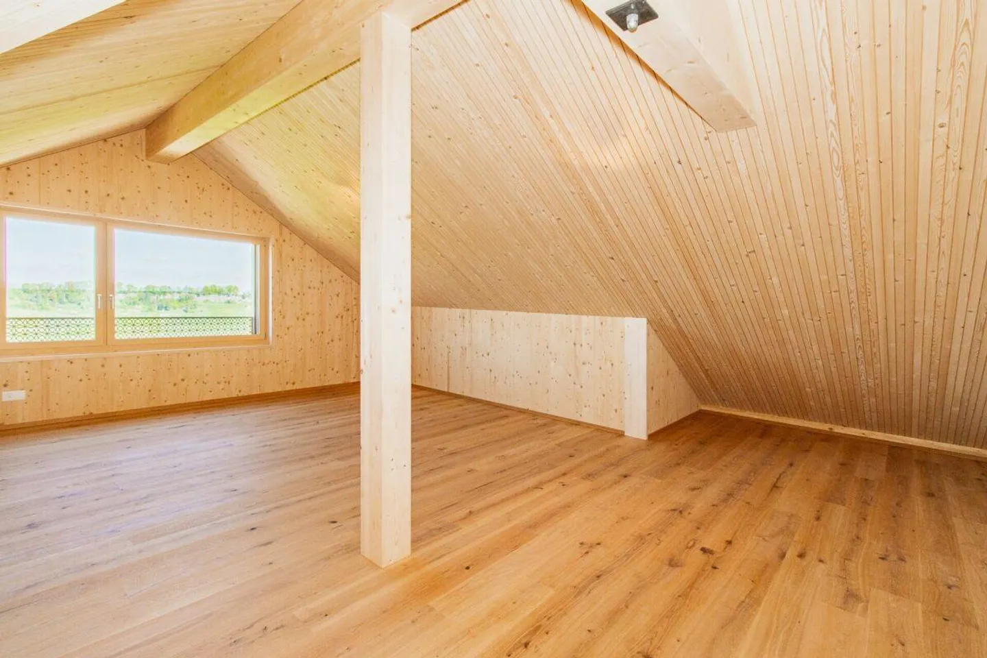 HAUFEN 145 - 5.5-Room Maisonette Apartment with Stunning Lake View - Photo 12 of 15