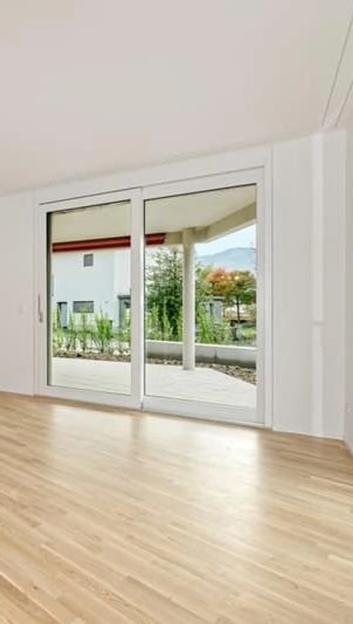 Nuovo appartamento in una posizione da sogno direttamente sulla riva del lago a Rapperswil-Jona - Foto 1 di 5