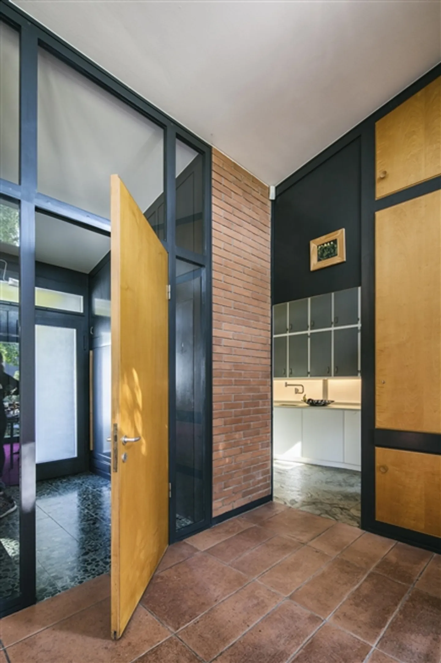 «Ikonische Bauhaus-Villa an privilegierter Ruhelage – Rheintal SG» - Photo 2 sur 15