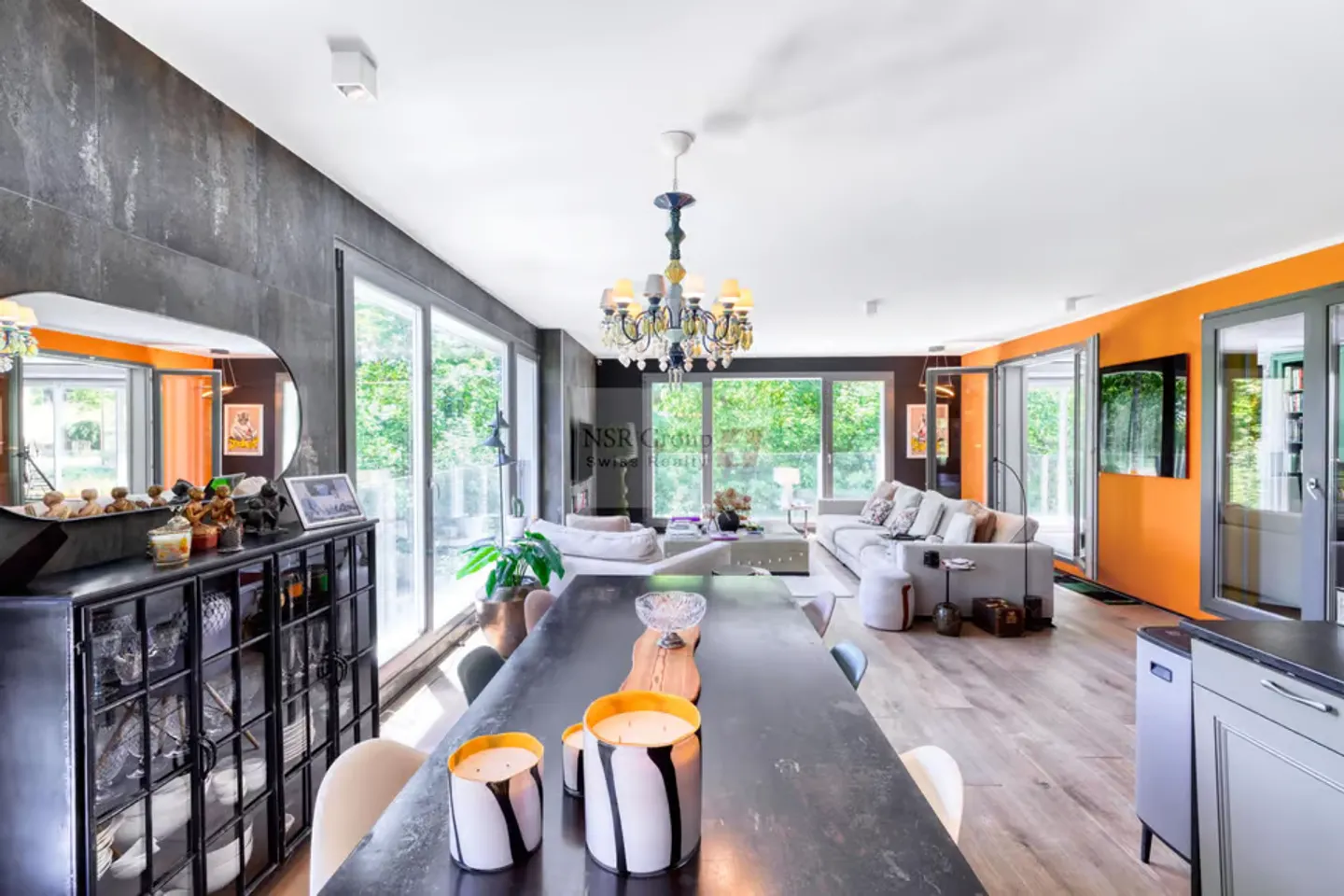 Spacious 5-room contemporary apartment with two parking spaces - Exclusive - Photo 3 of 12