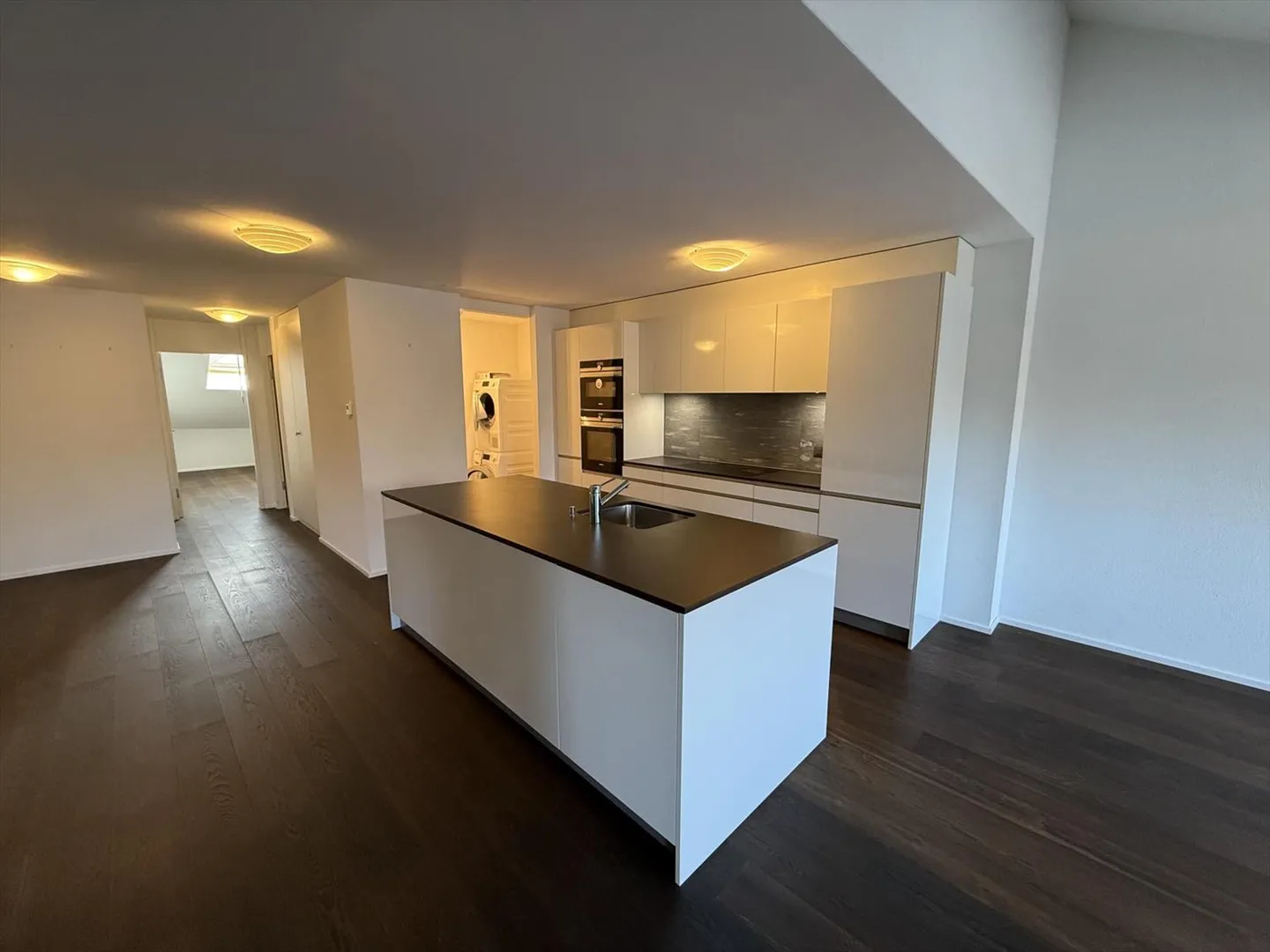 À louer : Magnifique appartement sur deux niveaux - Photo 6 sur 11