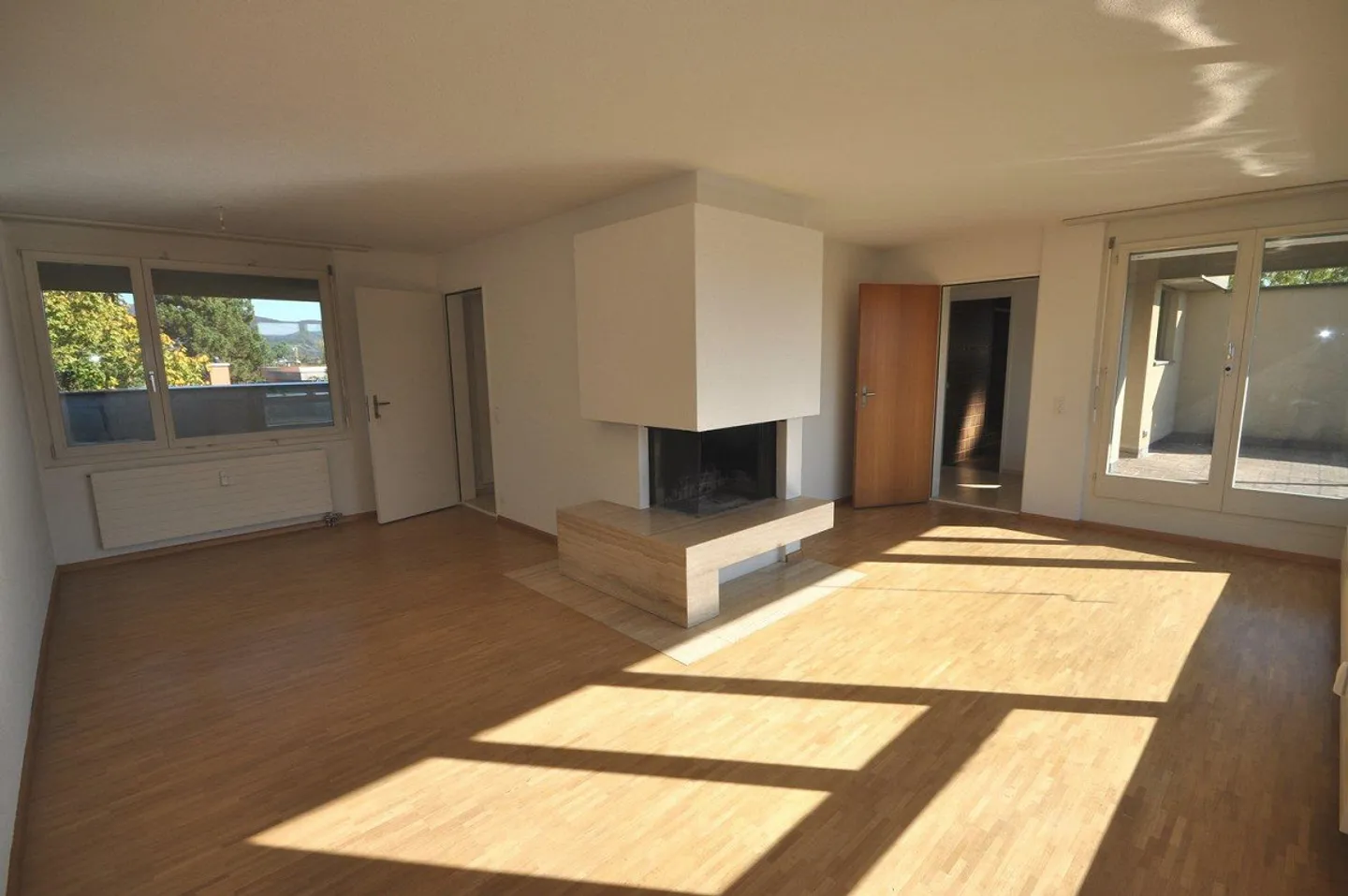 Charming penthouse apartment on Tulpenweg in Reinach BL - Photo 2 of 9