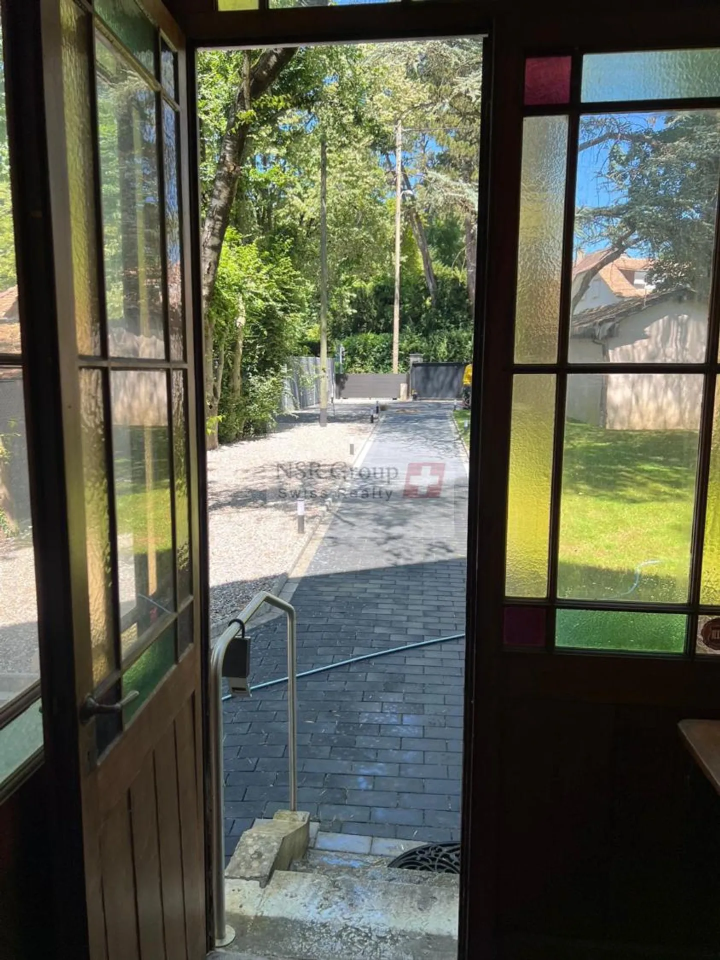 Maison meublée exclusive à louer à Carouge – 297 m² avec jardin et dépendance - Photo 6 sur 13
