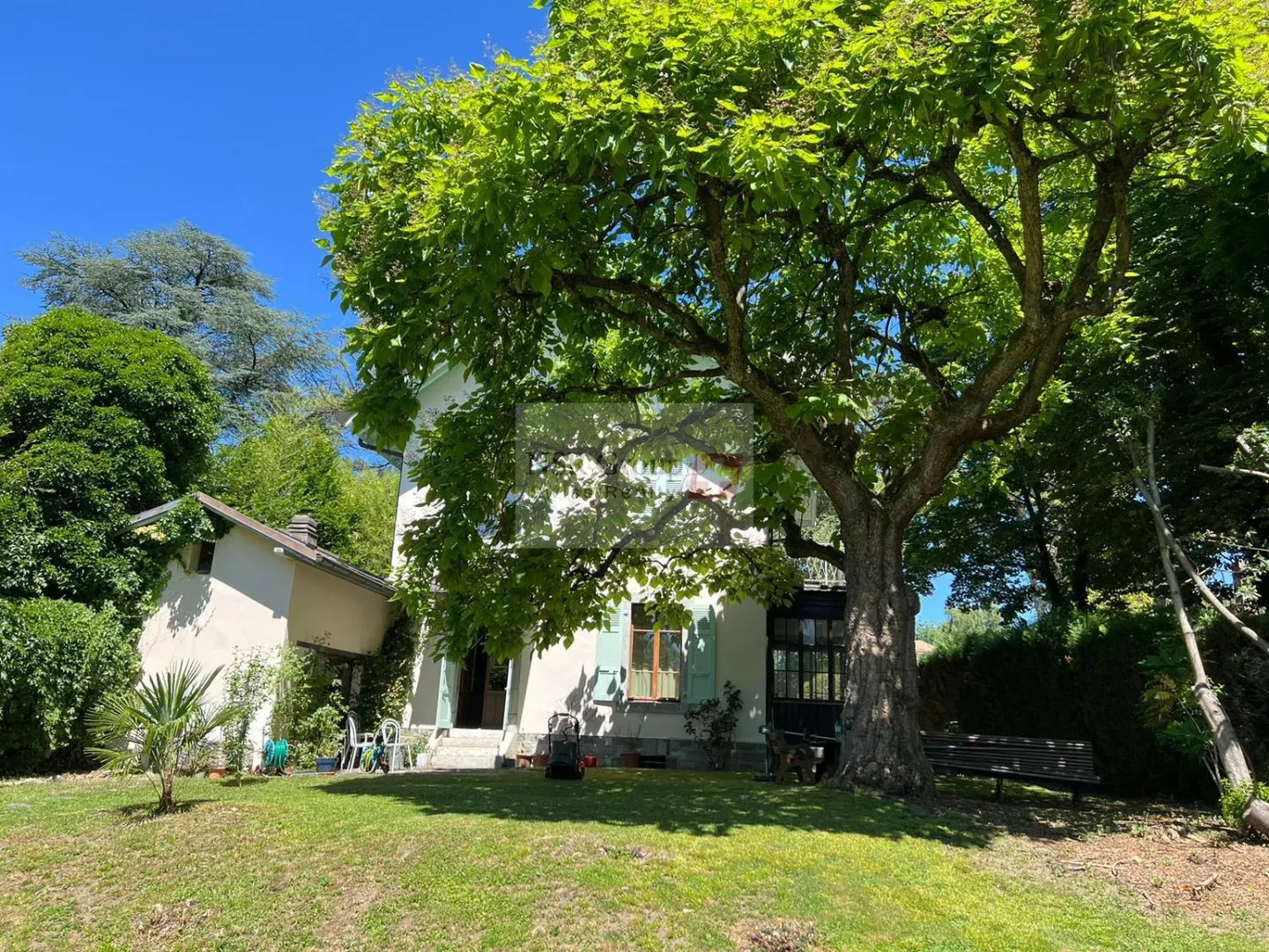 Maison meublée exclusive à louer à Carouge – 297 m² avec jardin et dépendance - Photo 7 sur 13