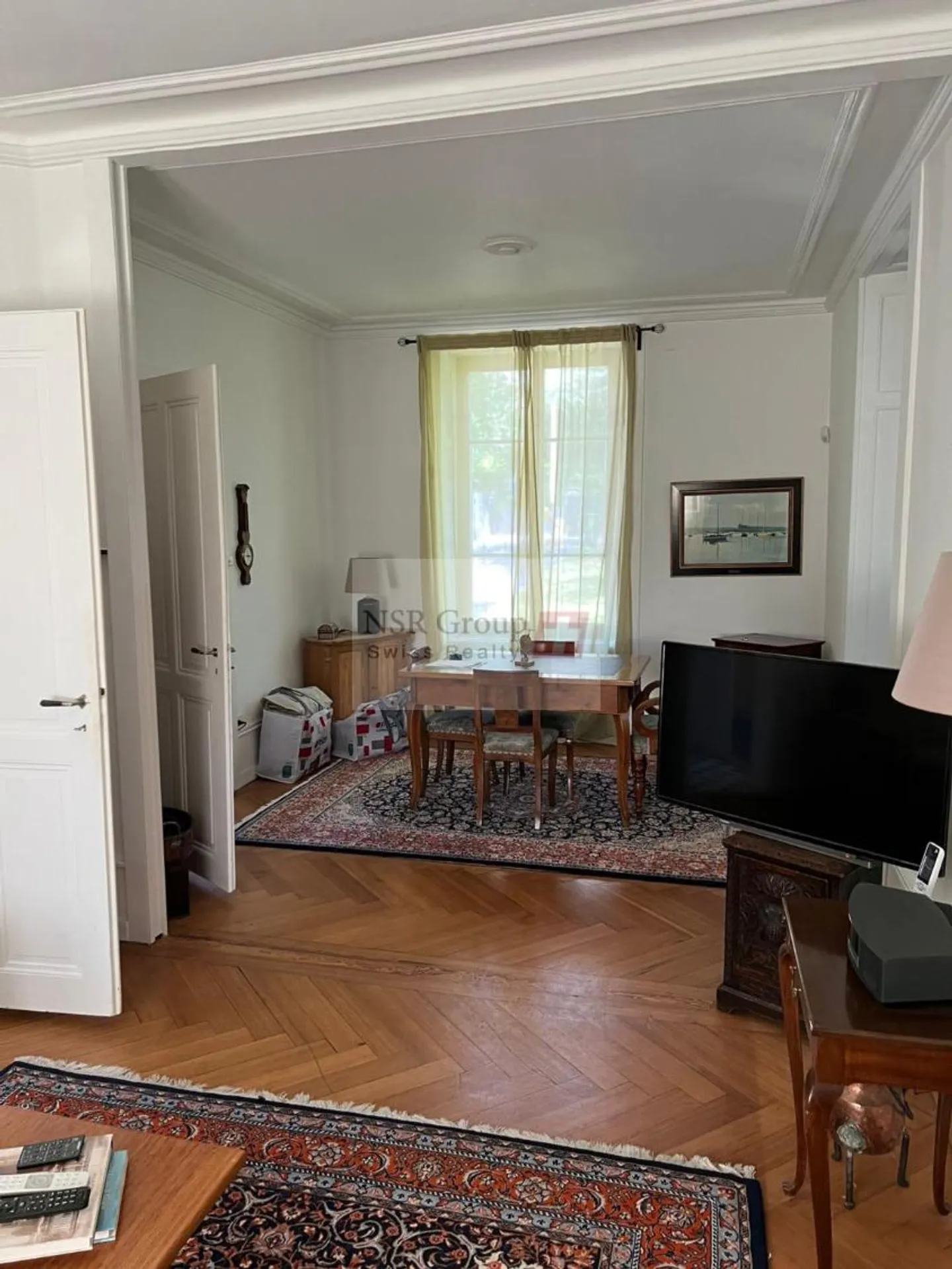 Maison meublée exclusive à louer à Carouge – 297 m² avec jardin et dépendance - Photo 10 sur 13