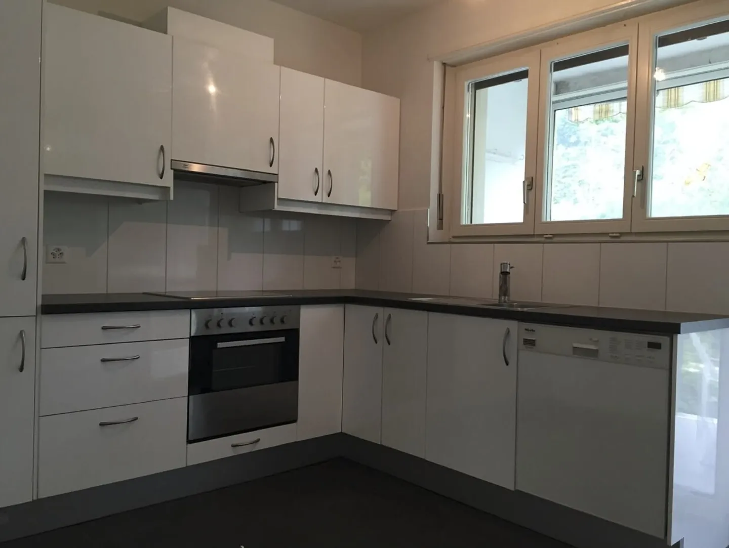 Attractive 3.5-room apartment with balcony in a quiet location - Photo 1 of 6