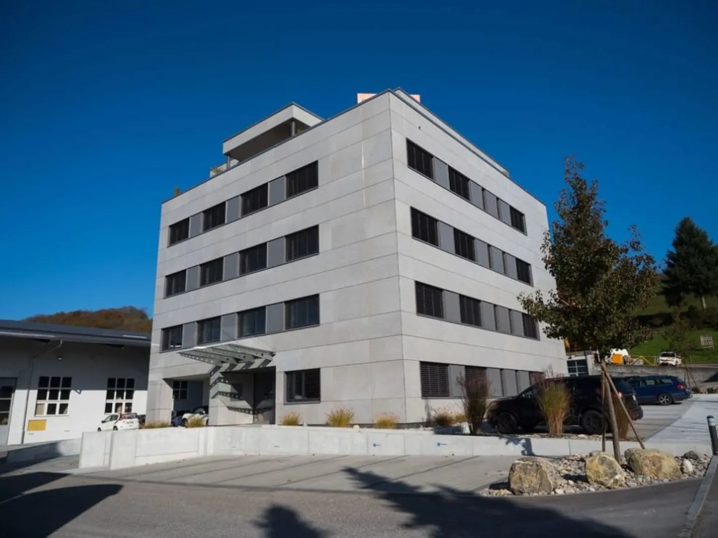 Ufficio / Spazio Commerciale 265m² - Foto 1 di 4