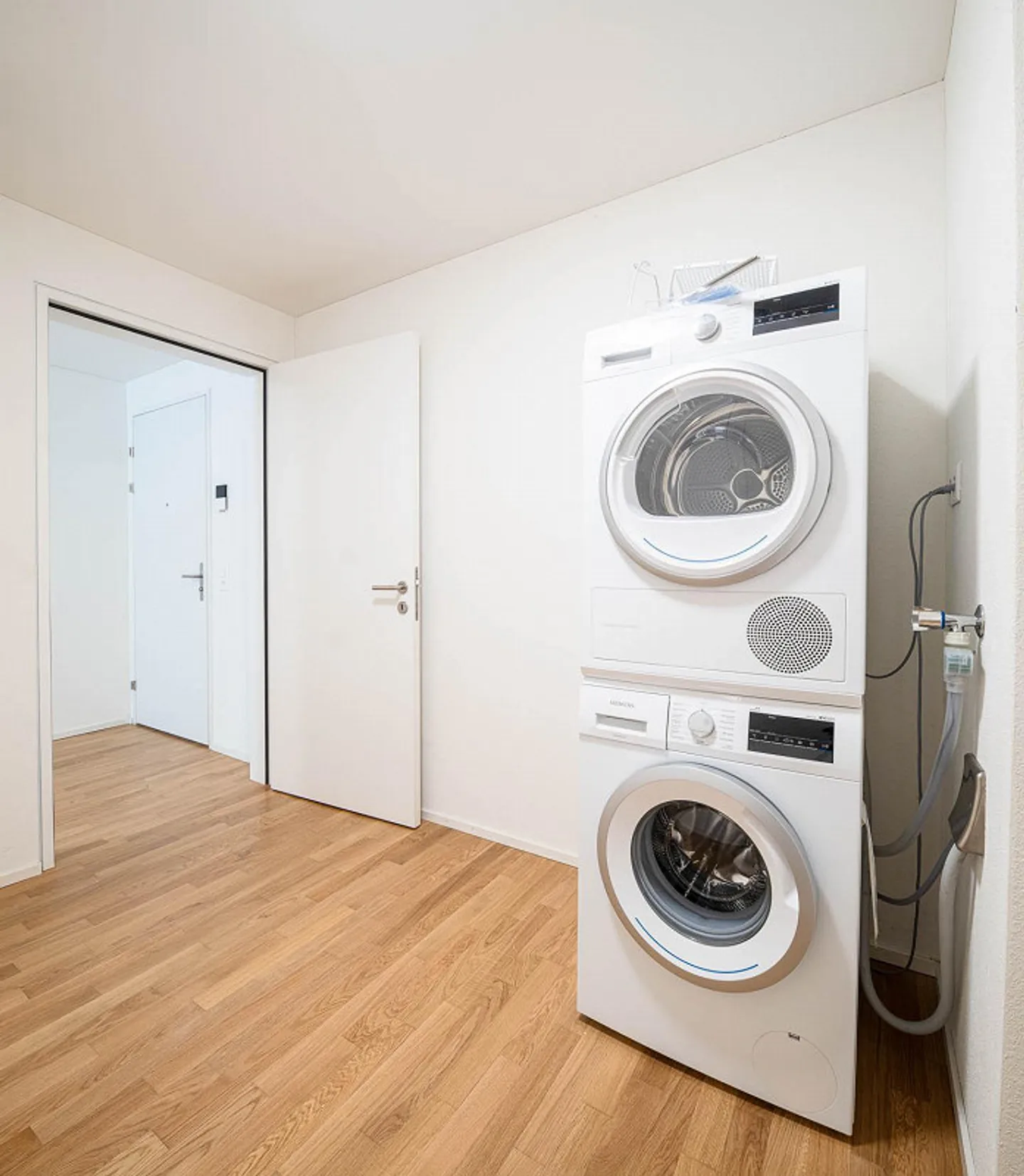 Grosszügige 3.5 Zimmerwohnung in Bonstetten - Foto 9 von 9