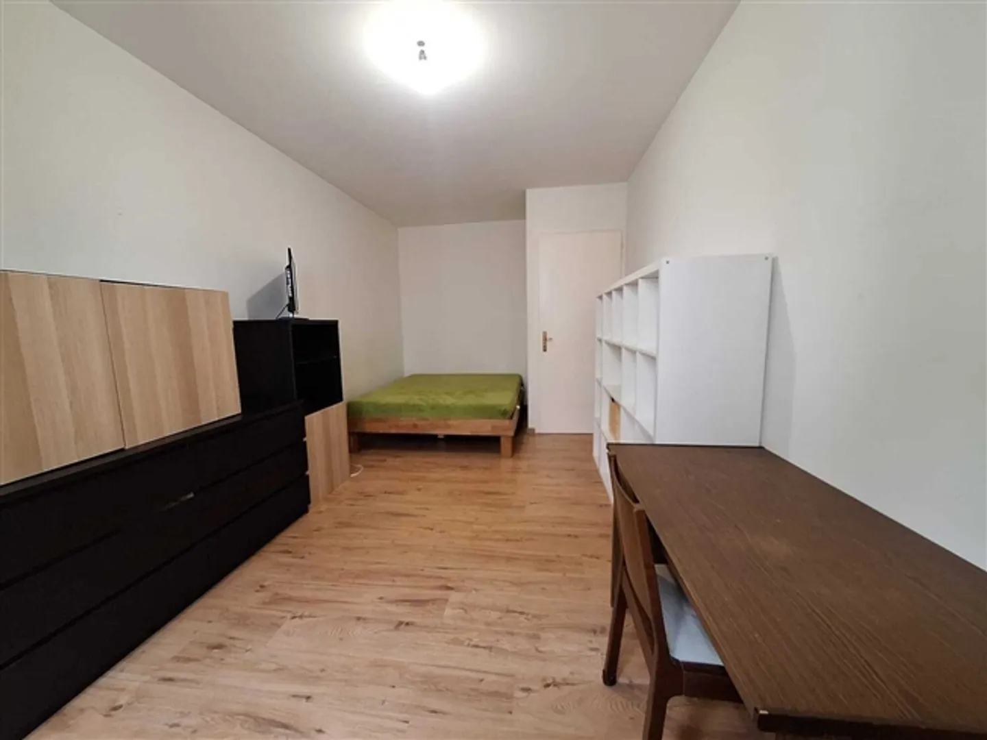 APPARTEMENT 1 PIÈCE À GENÈVE - PLAINPALAIS/ACACIAS, MEUBLÉ, DURÉE DÉTE - Photo 1 sur 6