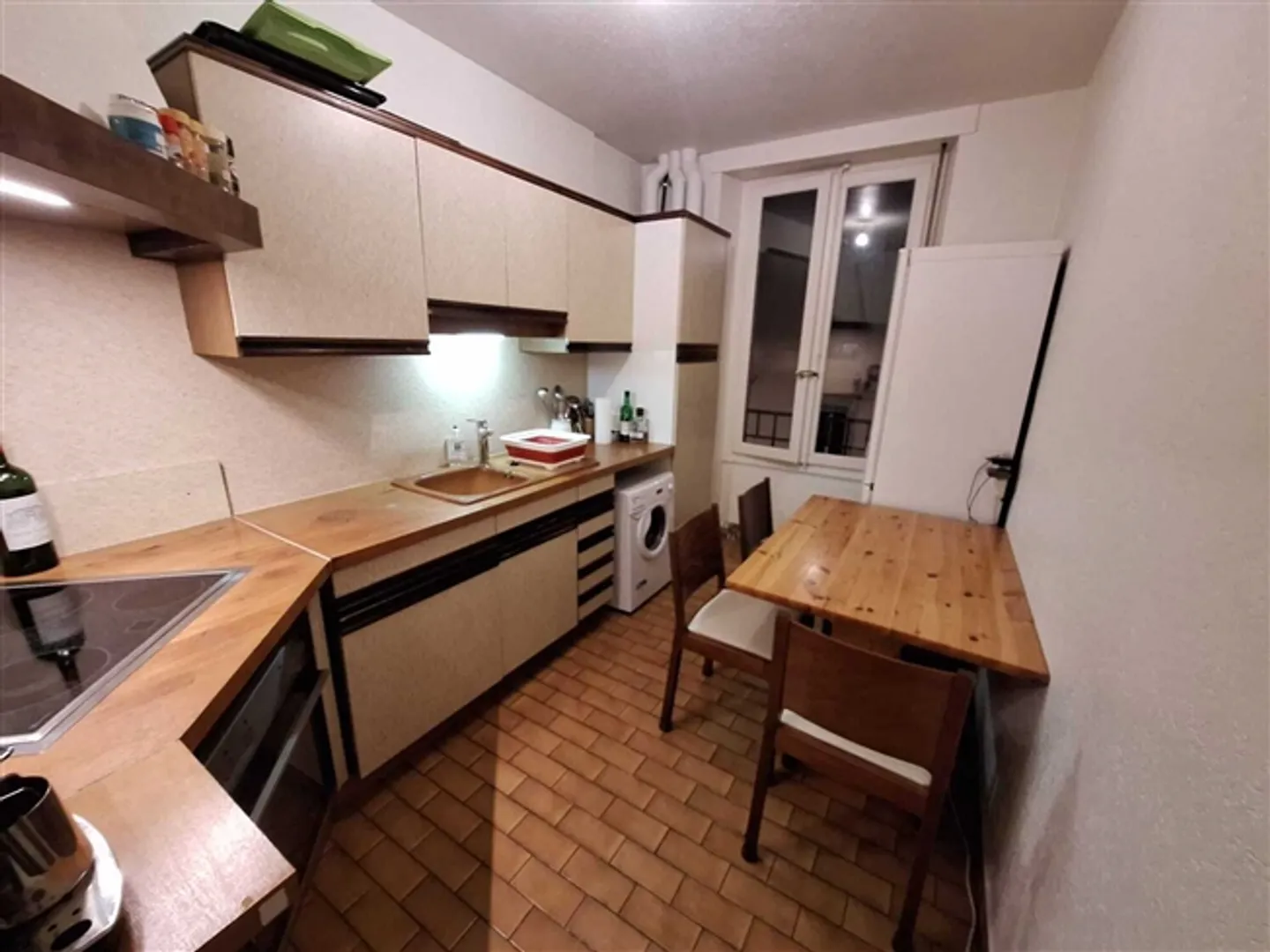 APPARTEMENT 1 PIÈCE À GENÈVE - PLAINPALAIS/ACACIAS, MEUBLÉ, DURÉE DÉTE - Photo 3 sur 6