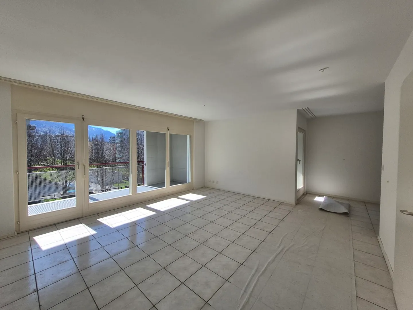 VISSIGEN - BEL APPARTAMENTO 3.5 STANZE - Foto 5 di 11