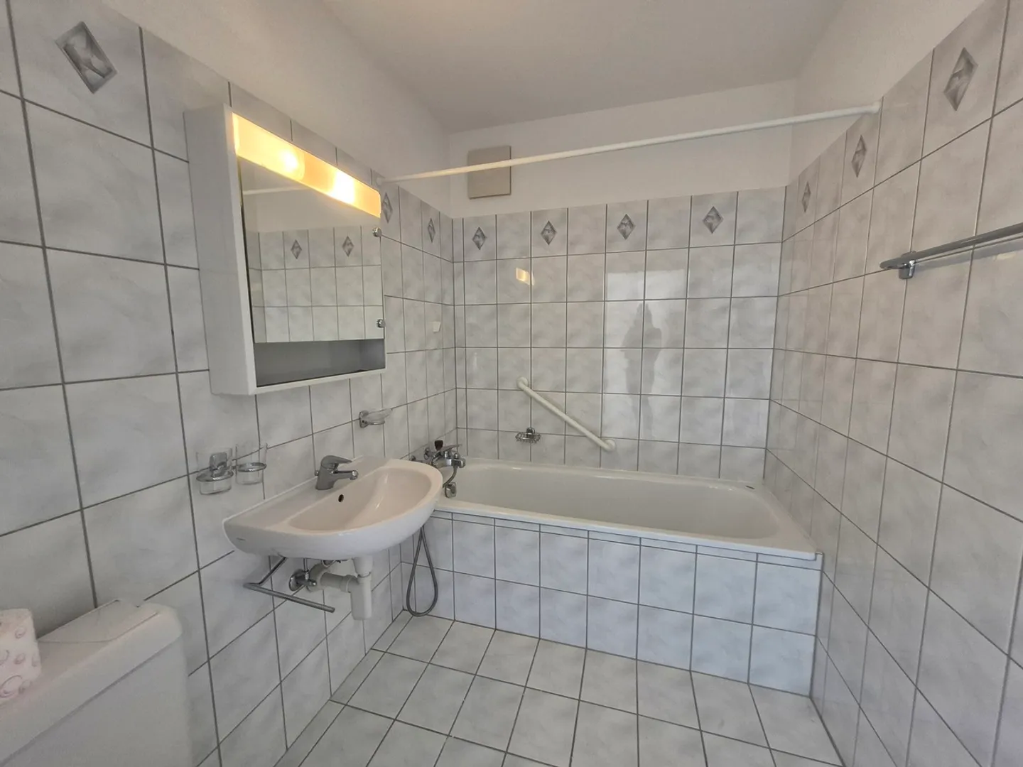 VISSIGEN - BEL APPARTAMENTO 3.5 STANZE - Foto 10 di 11