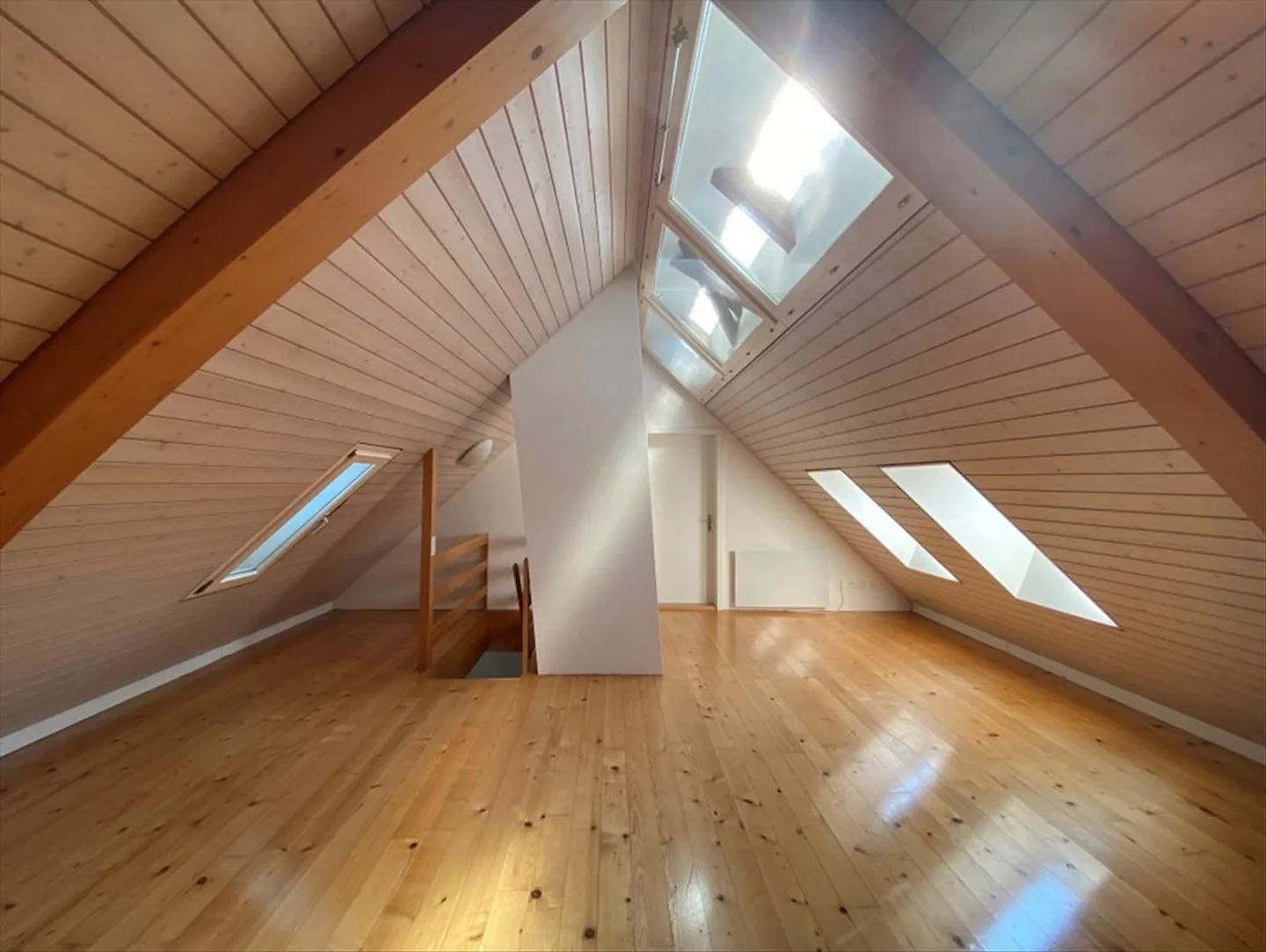 Helle Maisonettewohnung mit viel Charme zu vermieten - Photo 11 of 11