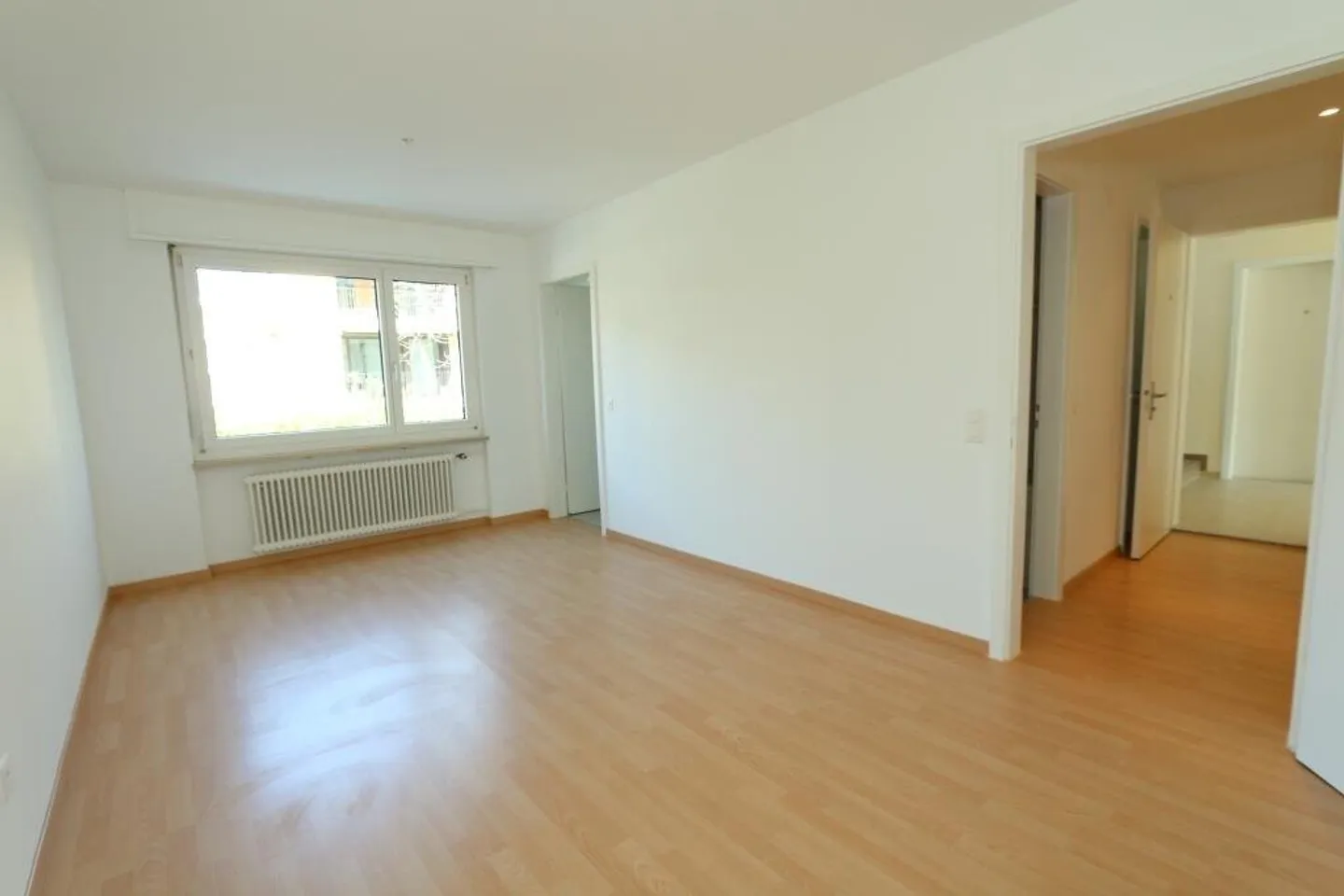 Central and yet in the green! - Photo 4 of 10