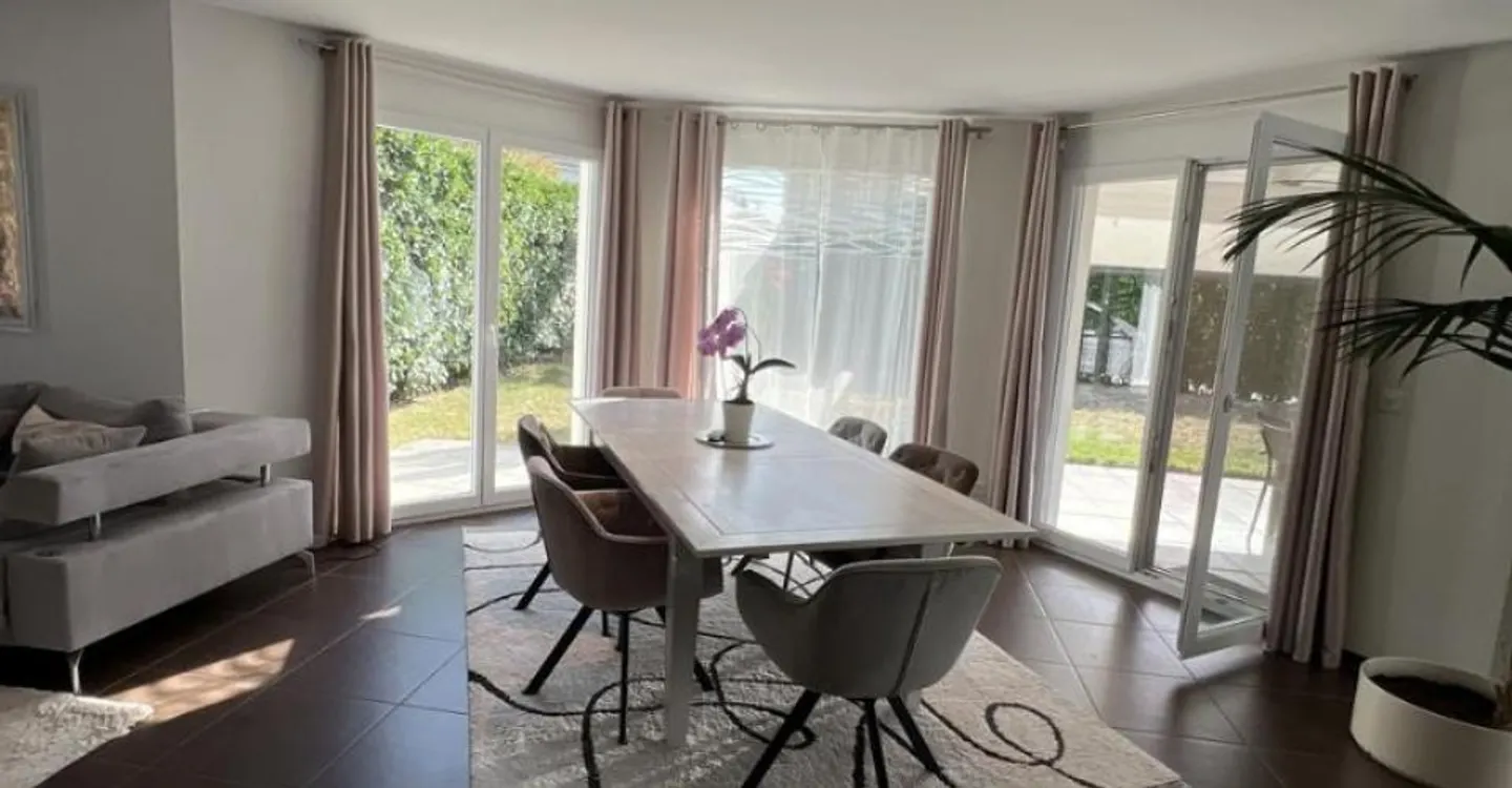 Charmante Maison Familiale avec Jardin - Photo 3 sur 11