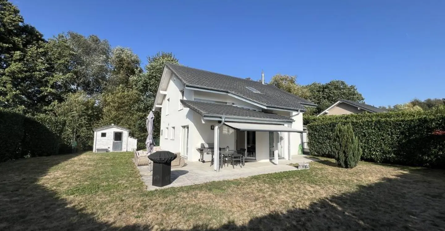 Charmante Maison Familiale avec Jardin - Photo 1 sur 11