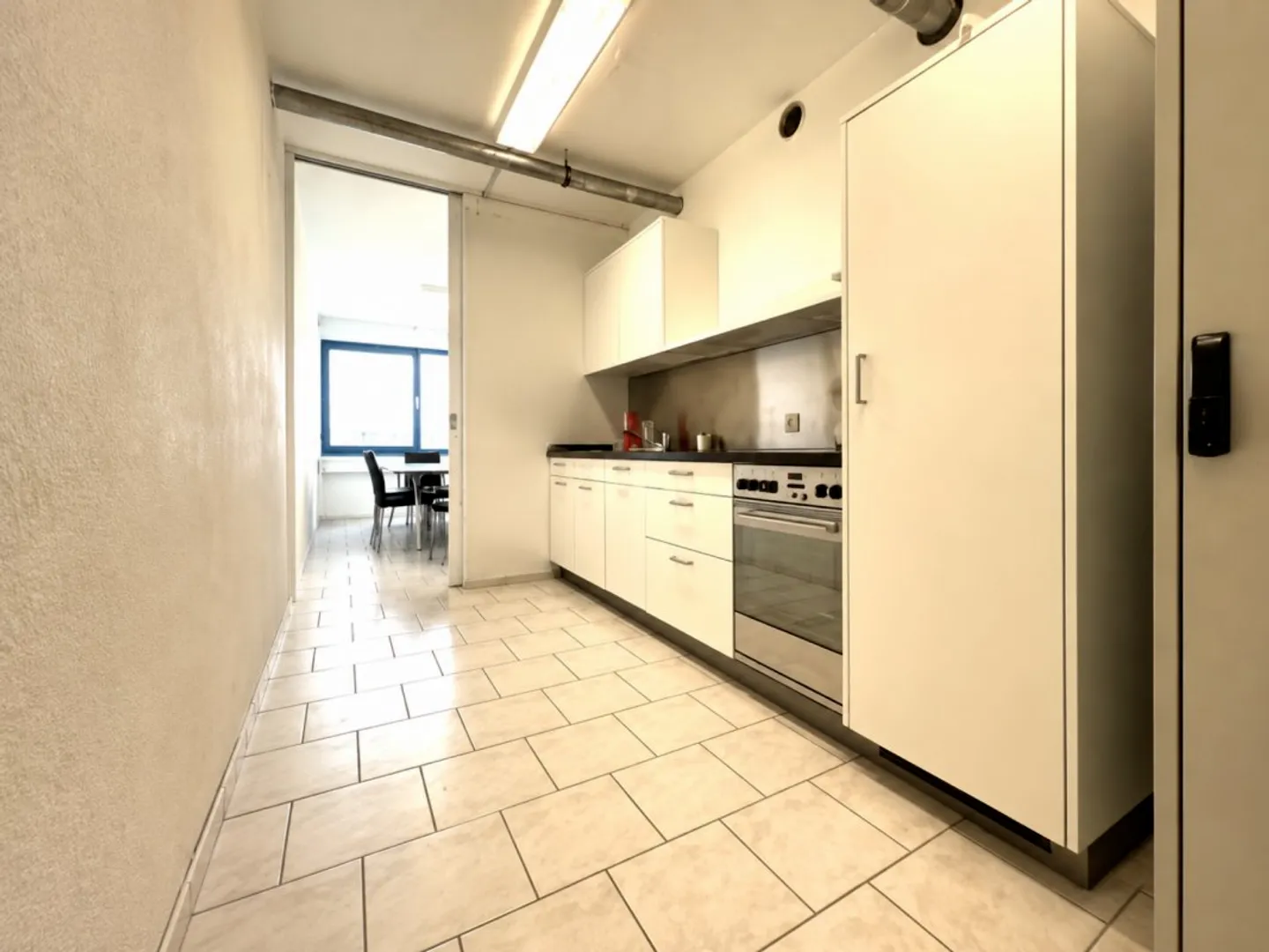 Administrative/Office 4 rooms 200 m2 in Kerzers - Photo 5 of 12