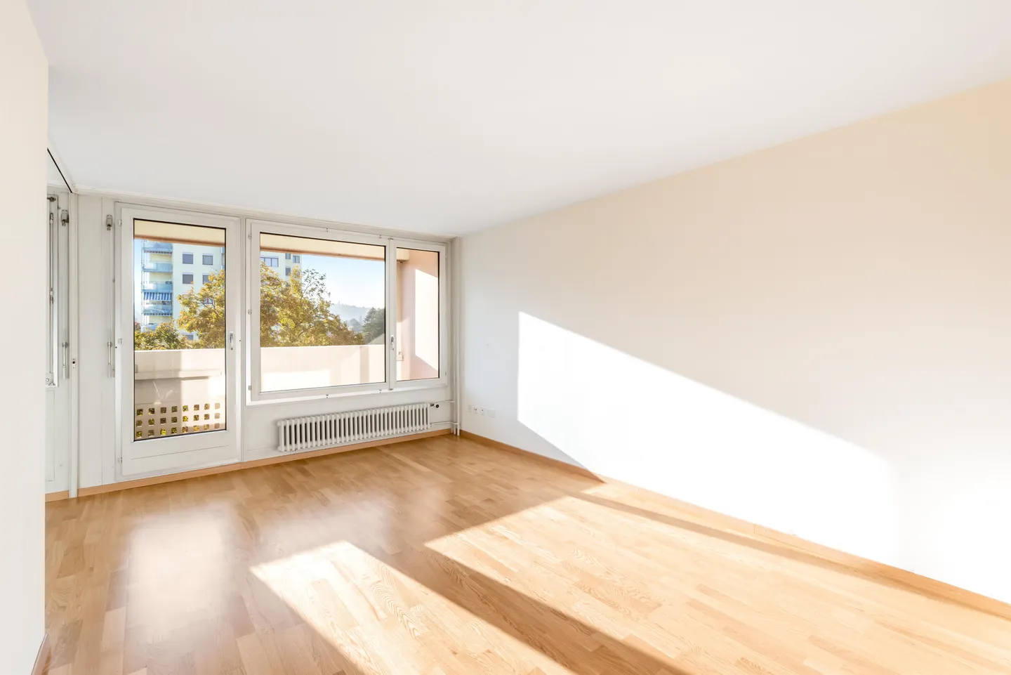 Spacious 4.5 Room Apartment - Photo 1 of 6