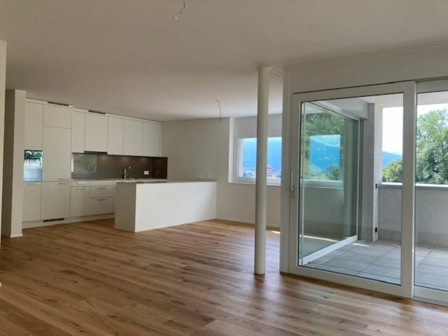 Bright, spacious 3.5 room condominium with rental agreement - Photo 1 of 11