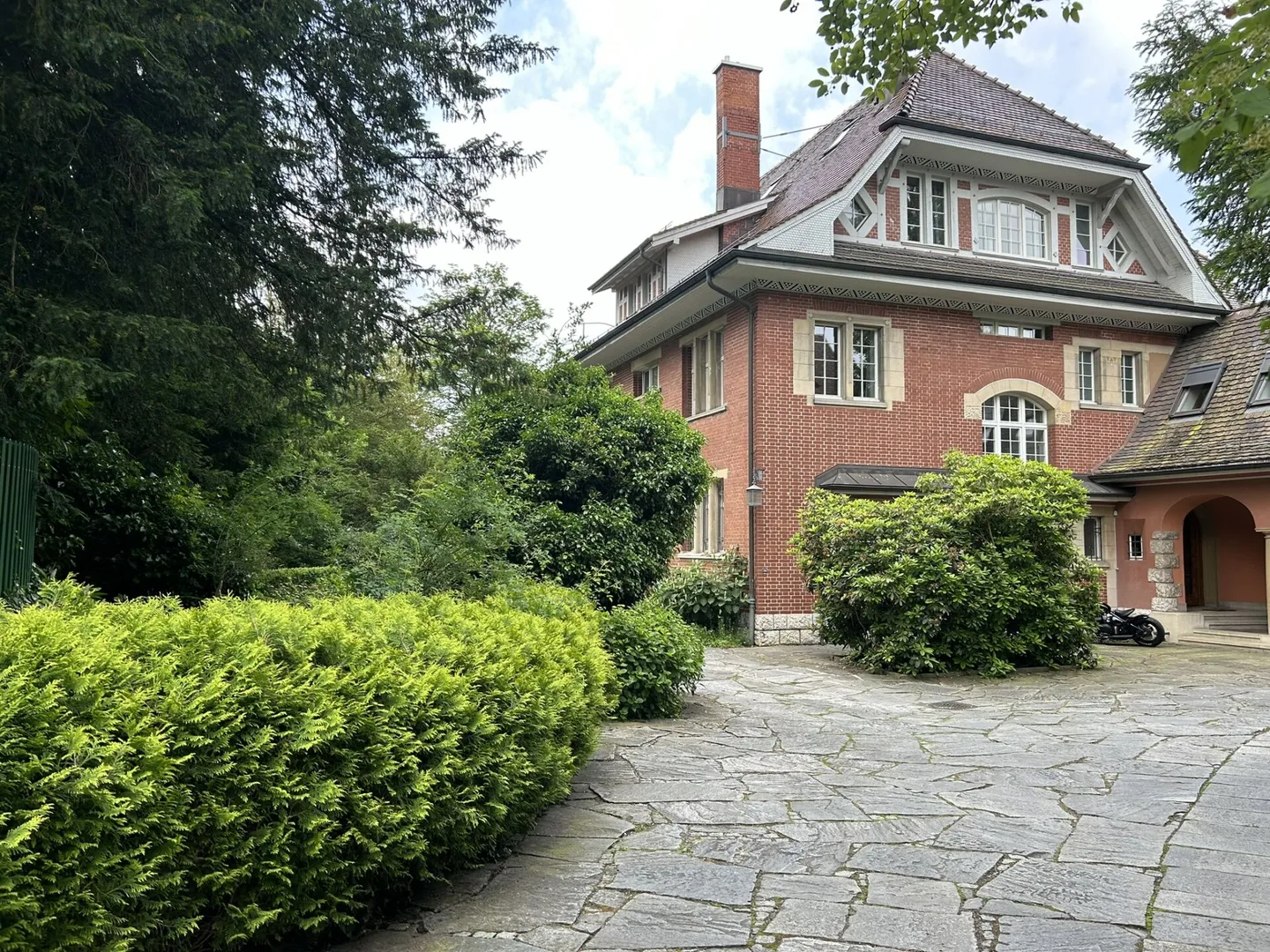 Exclusive historic office spaces with Art Nouveau character - Photo 1 of 10