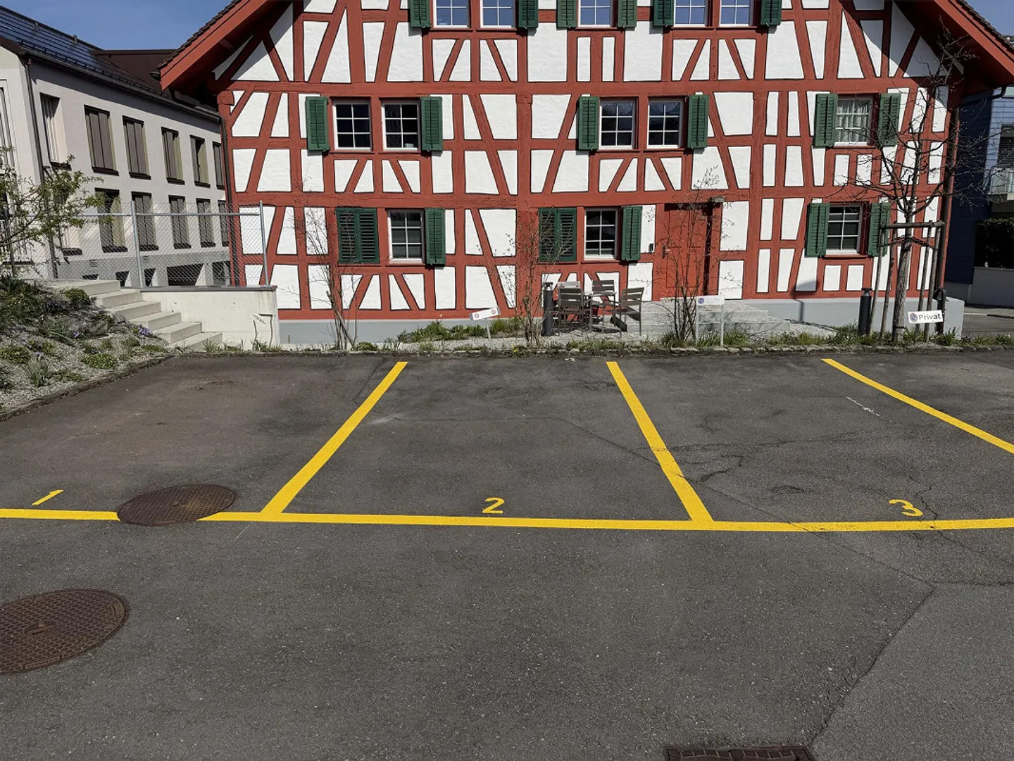 Place de parking non couverte - Photo 1 sur 1