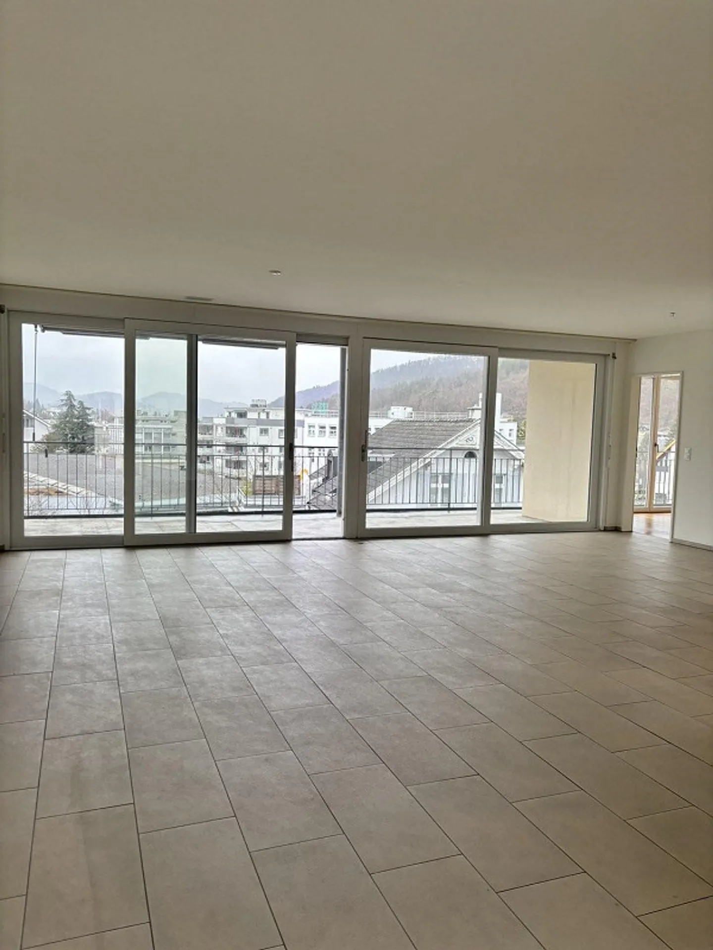 Appartamento 4.5 stanze in affitto a Lausen - Foto 4 di 12